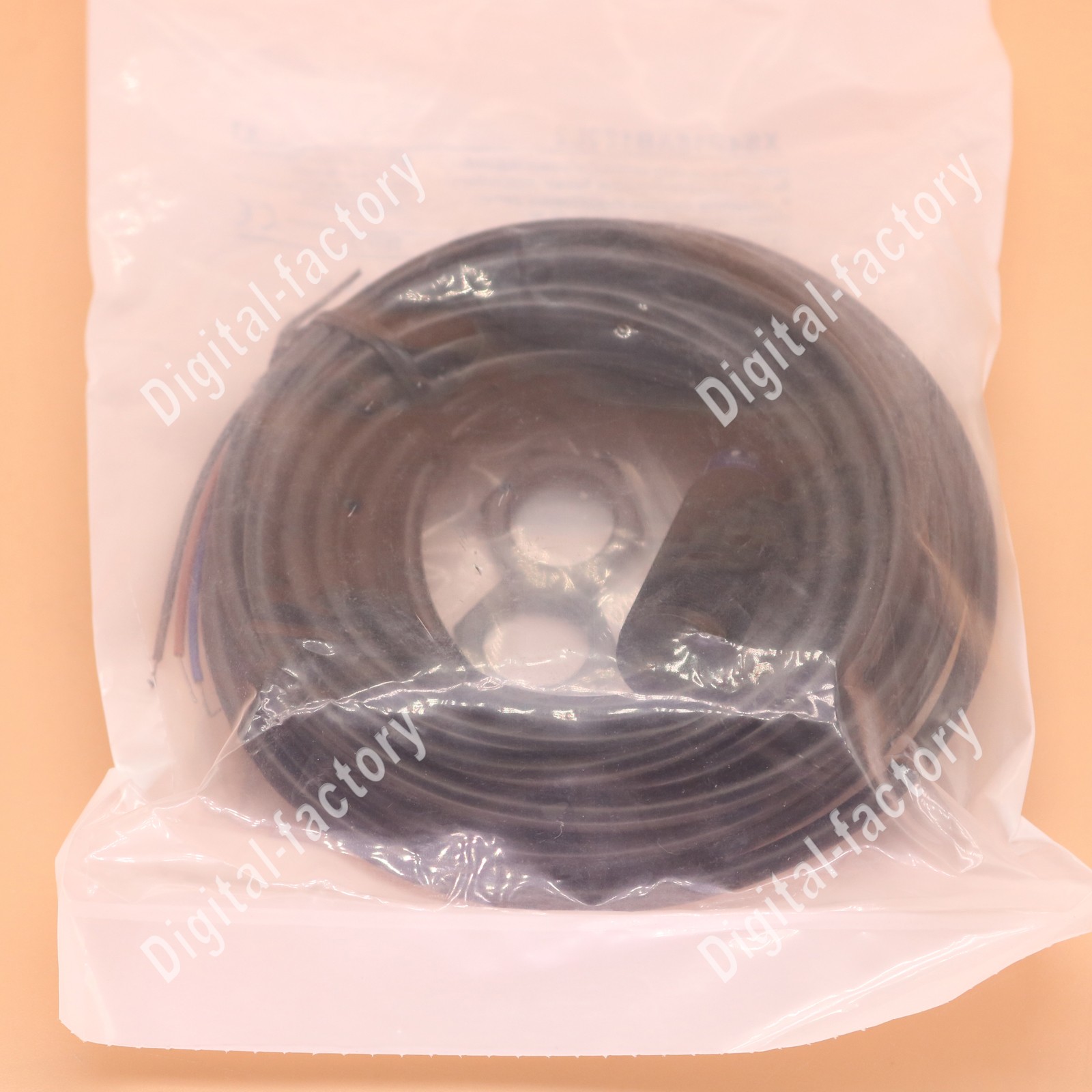 1PCS New XS4P18AB120L2 Schneider Inductive Proximity Sensor Free Ship
