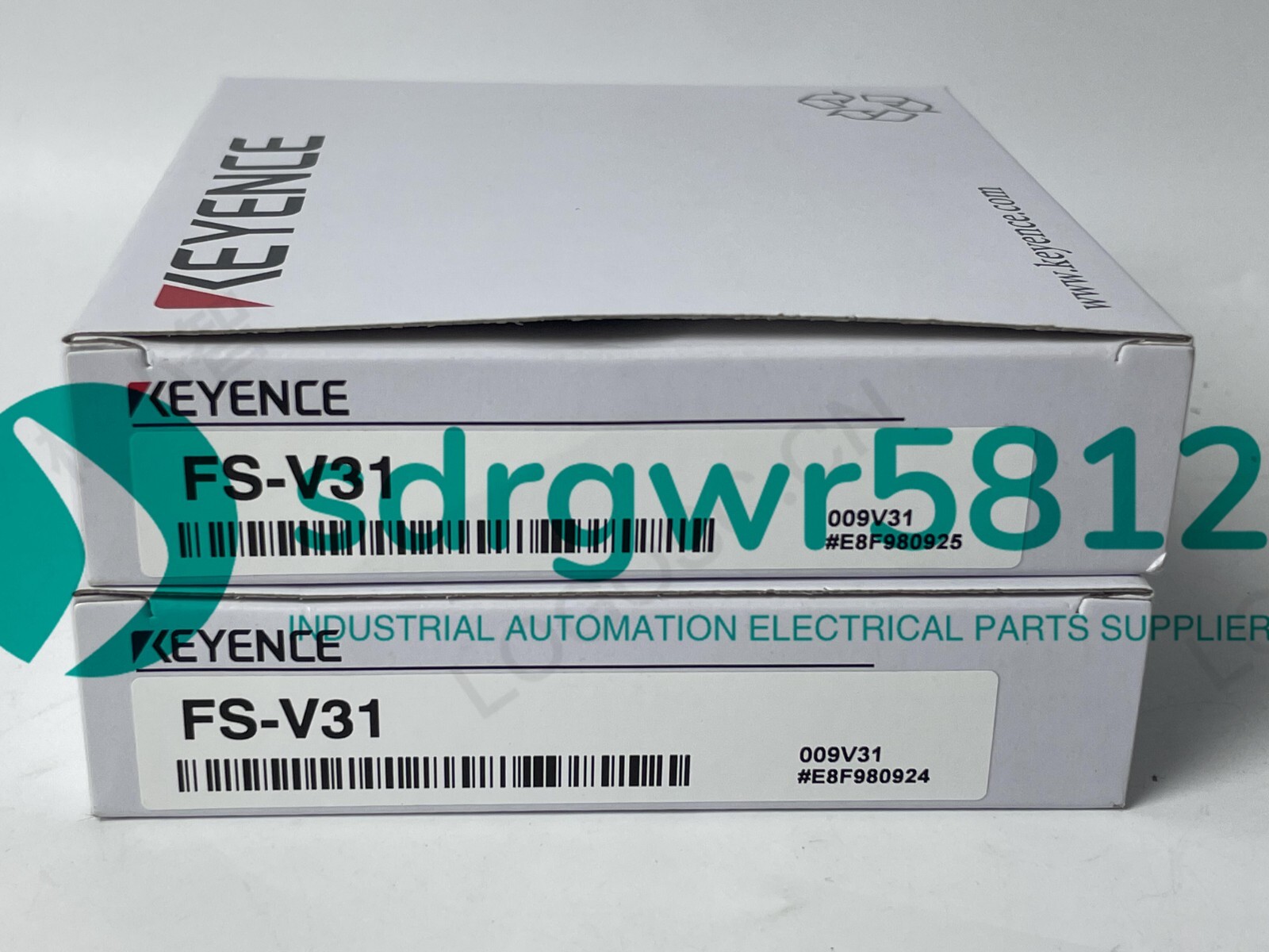 Keyence Digital Fiber Optic Sensor Switch Amplifier FS-V31 FSV31 New in box #F