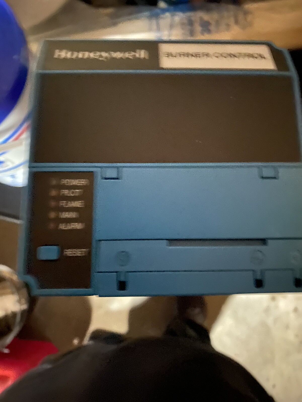 Honeywell RM7895A1014 BURNER CONTROL.