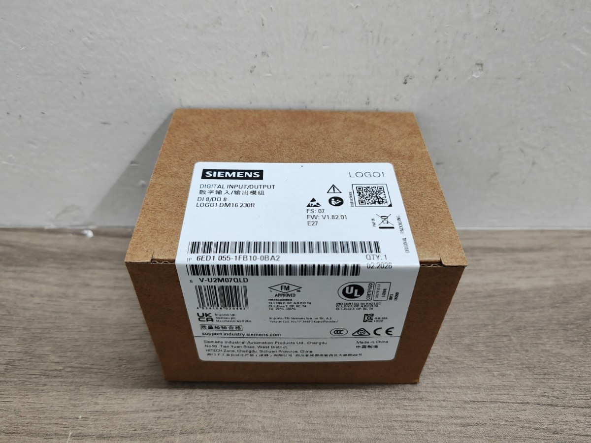 New Siemens LOGO DM16 230R expansion 6ED1055-1FB10-0BA2 6ED1 055-1FB10-0BA2