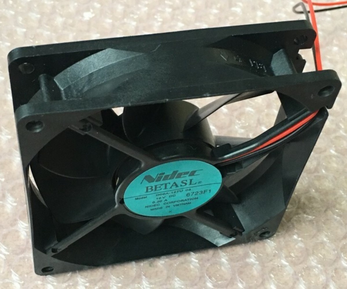 1PCS Nidec D09A-12TU 03 Cooling Fan DC 12V 0.2A 2-pin New