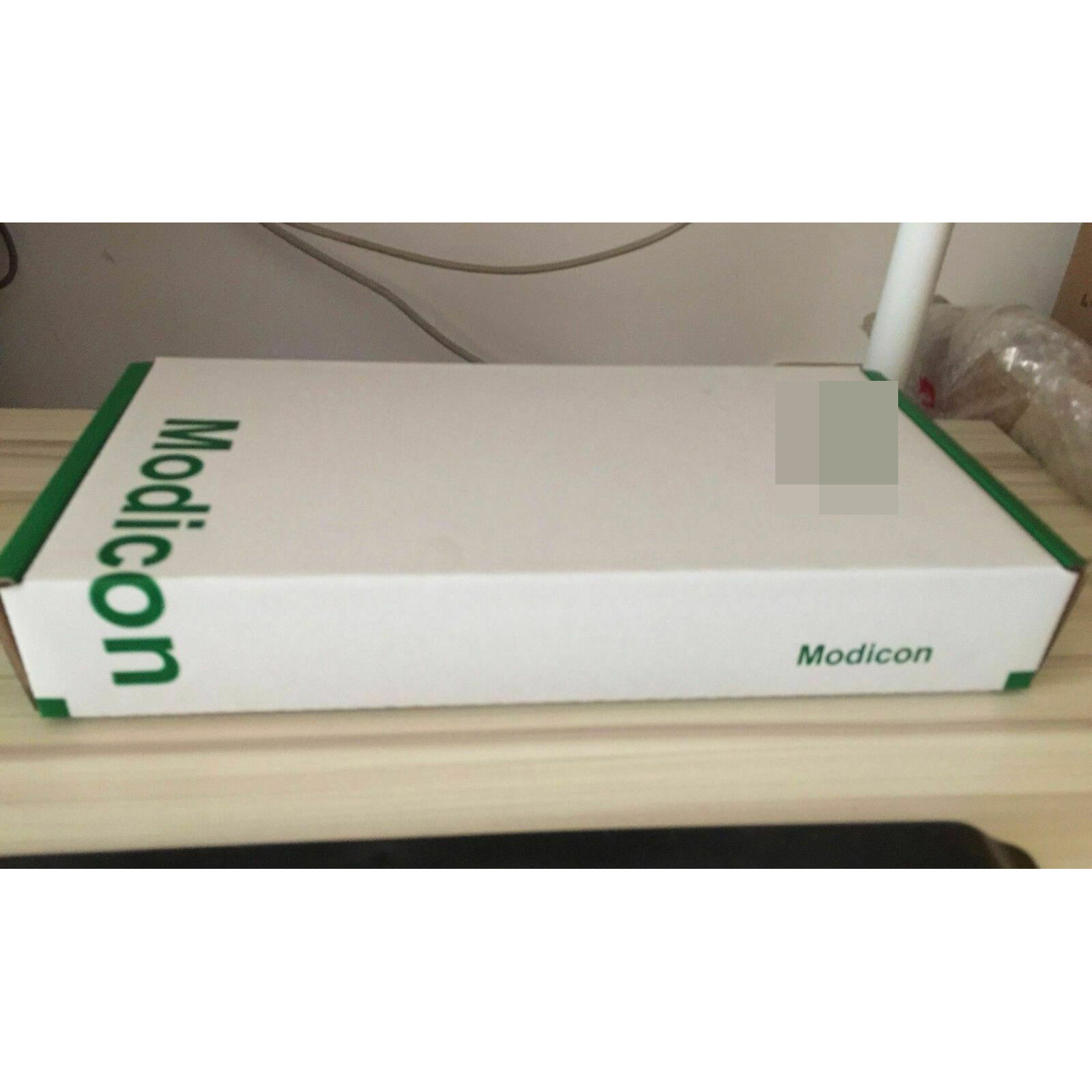 one New Schneider PLC 140DAO84210 140DA084210 in box Fast Ship