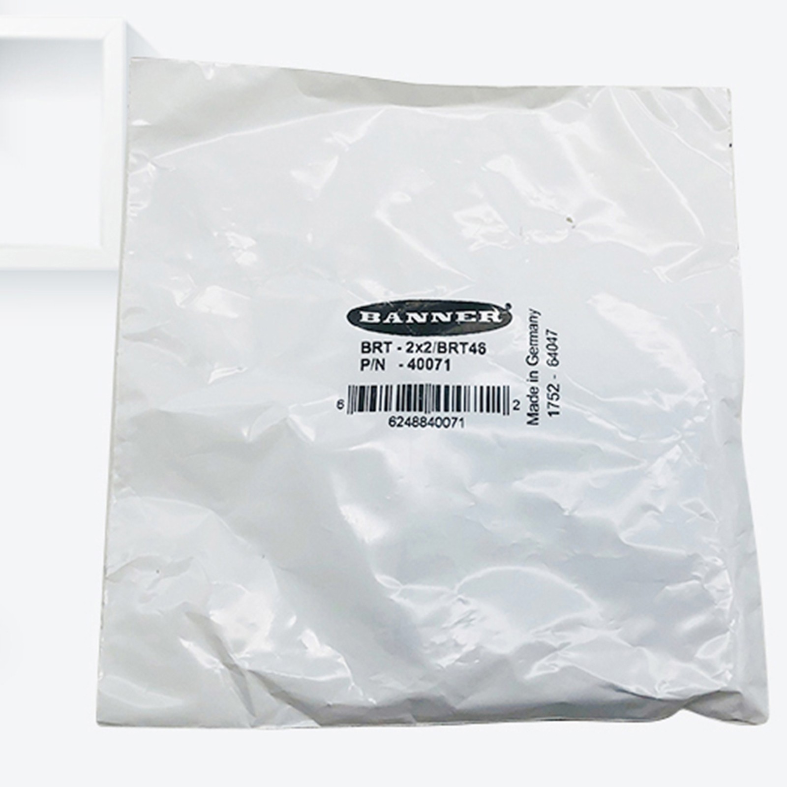 1pcs NEW BANNER BRT-2X2/BRT46 Sensor reflector Fast Shipping