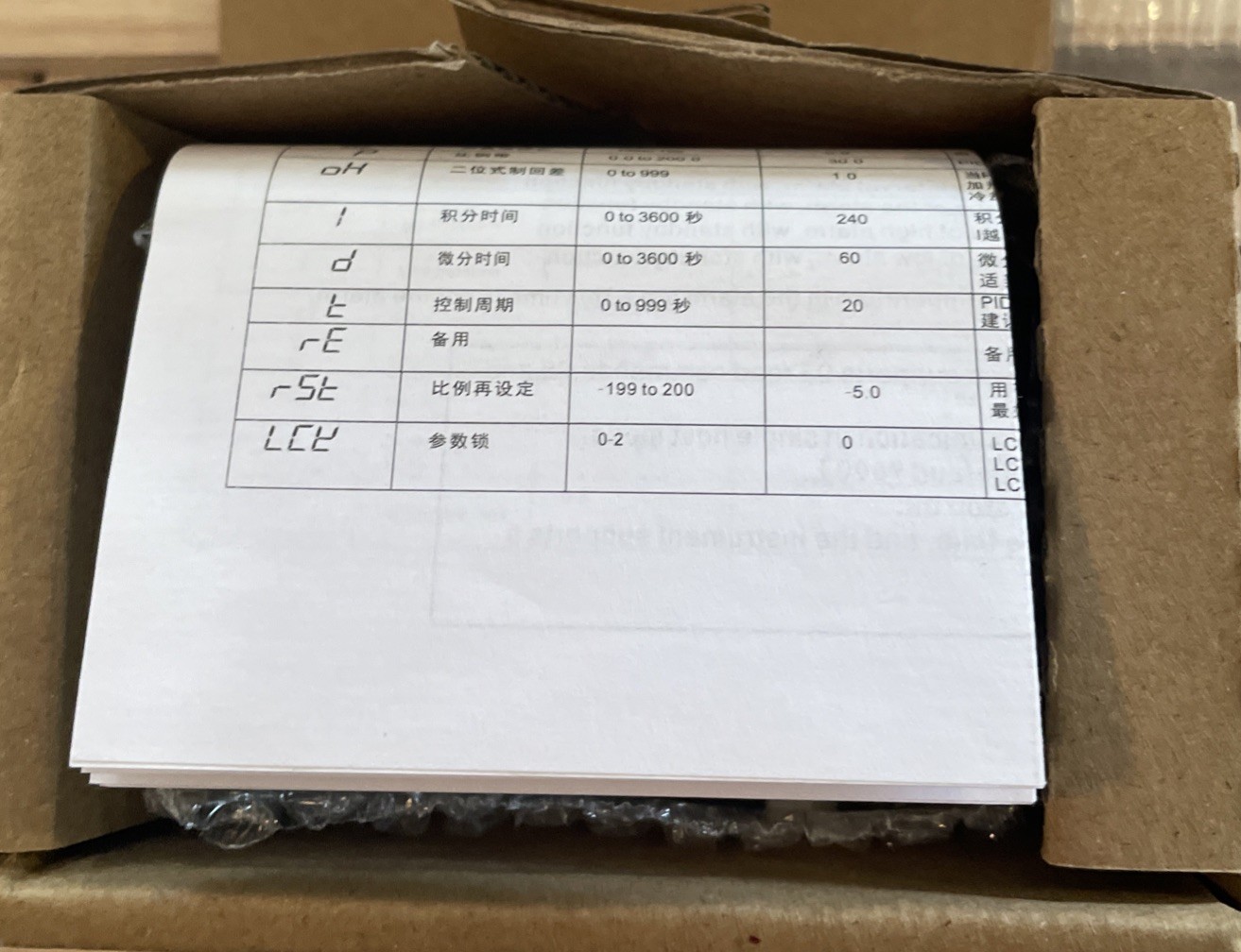 New – OMRON E5CN-R2MT-500 Temperature Controller 100-240V AC – 50/60 Hz