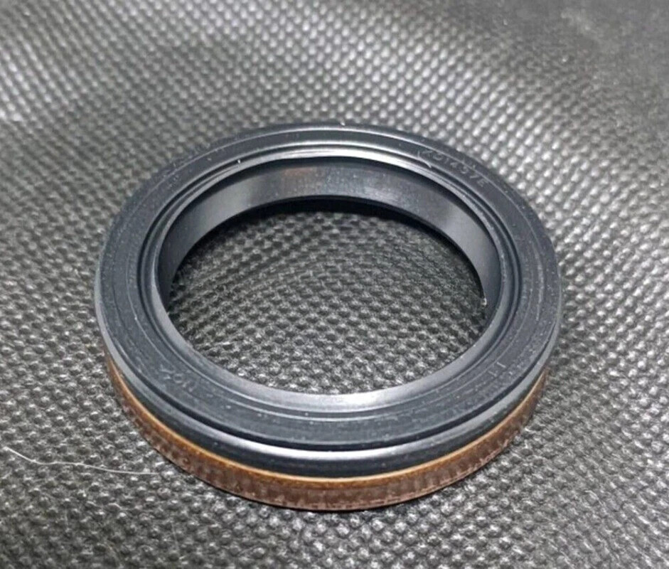 1PCS NEW FIT FOR XD1437E Transfer Case Oil Seal