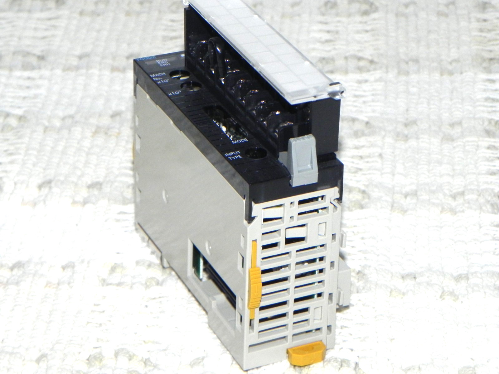 Omron CJ1W-TC002 Temperature Control I/O Module, 4 Analog Inputs, Auto-tuning