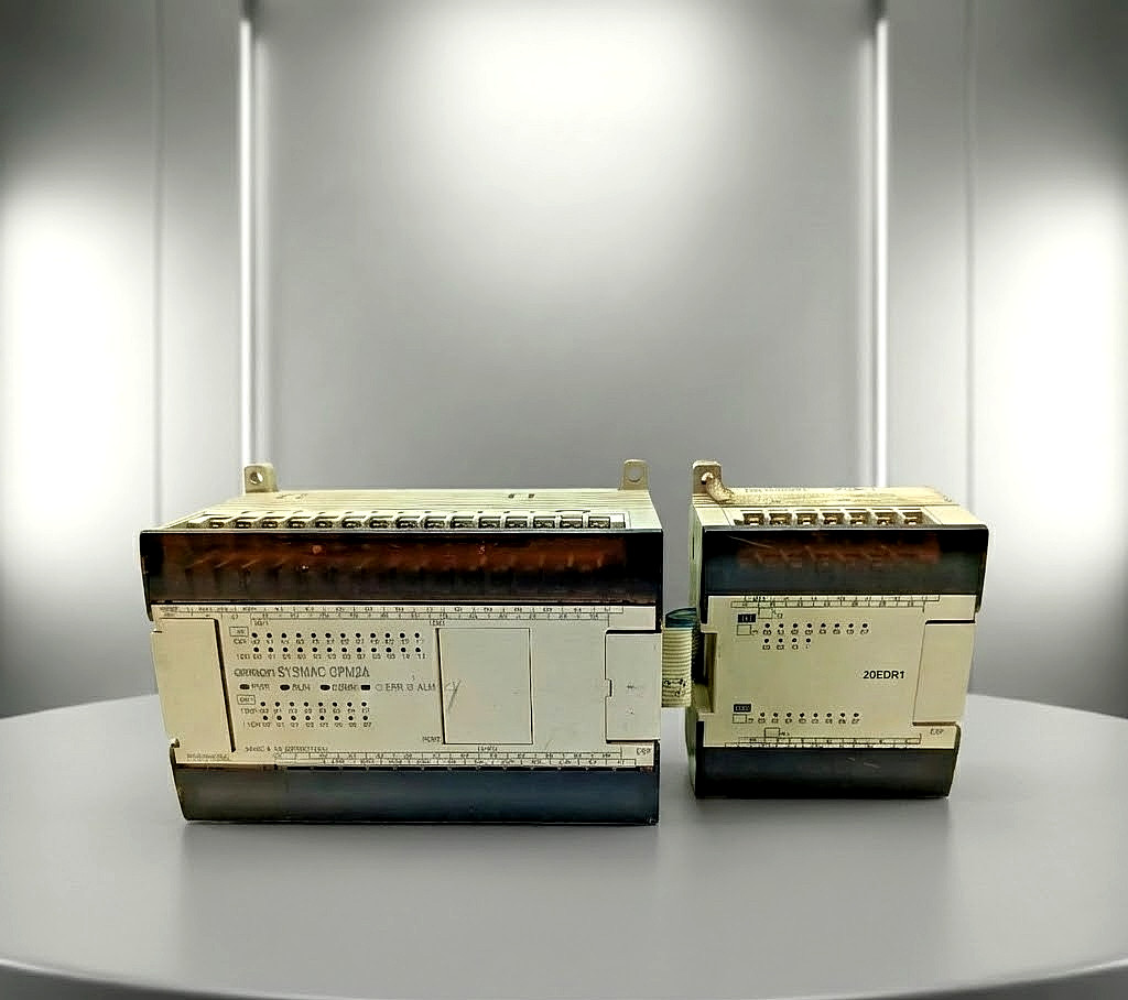 Omron PLC Controller CPM2A-40CDR-A & Expansion I/O Module CPM1A-20EDR1
