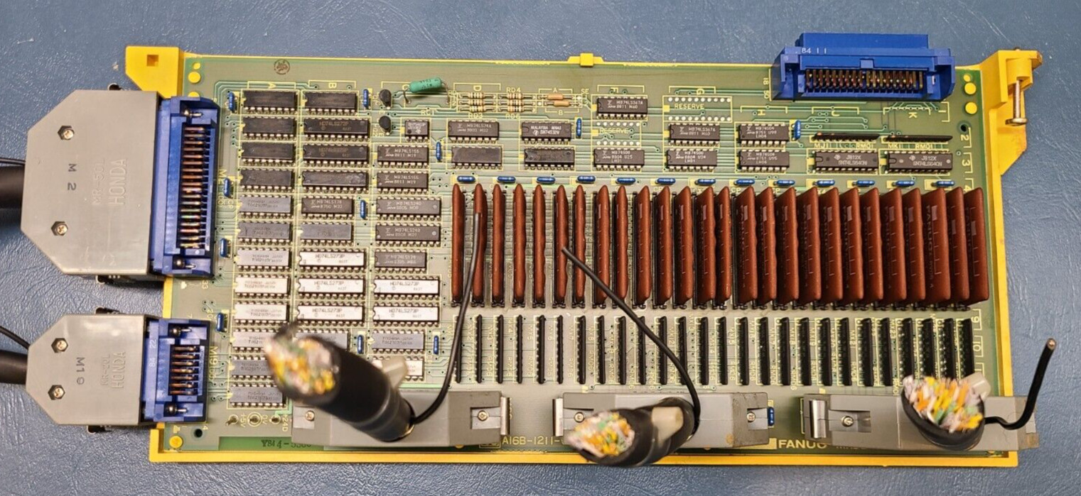 Fanuc A16B-1211-0300/04A Servo I/O PCB Circuit Board Module Card Unit Control
