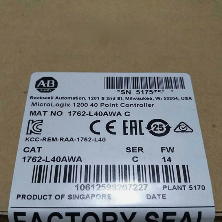 Allen Bradley 1762-L40AWA MicroLogix 1200 40 Piont Controller 1762L40AWA