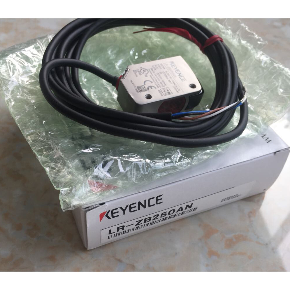 KEYENCE LR-ZB250AN Laser sensor LRZB250AN Expedited shipping New 1pcs