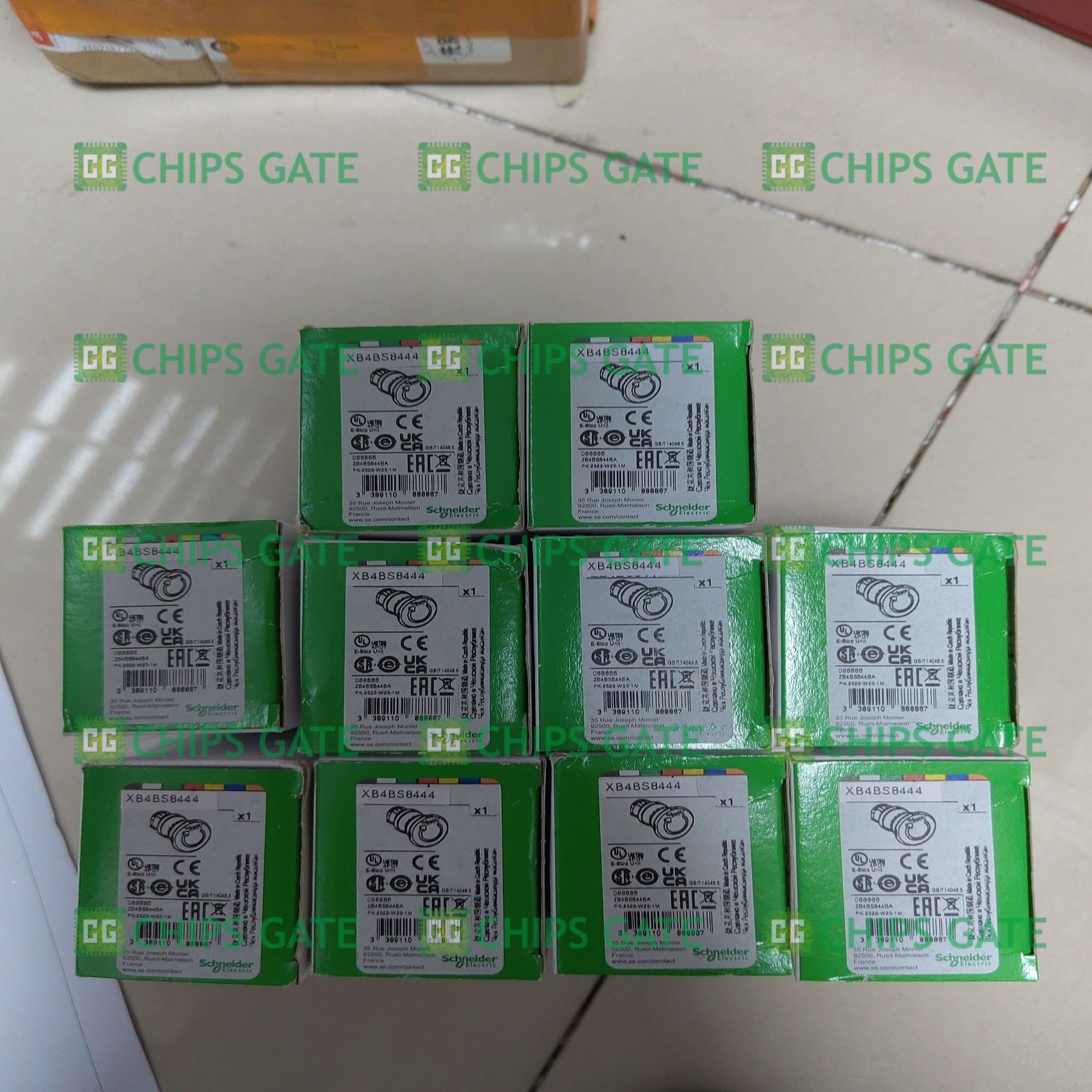 1pcs New Schneider XB4BS8444 XB4 BS8444
