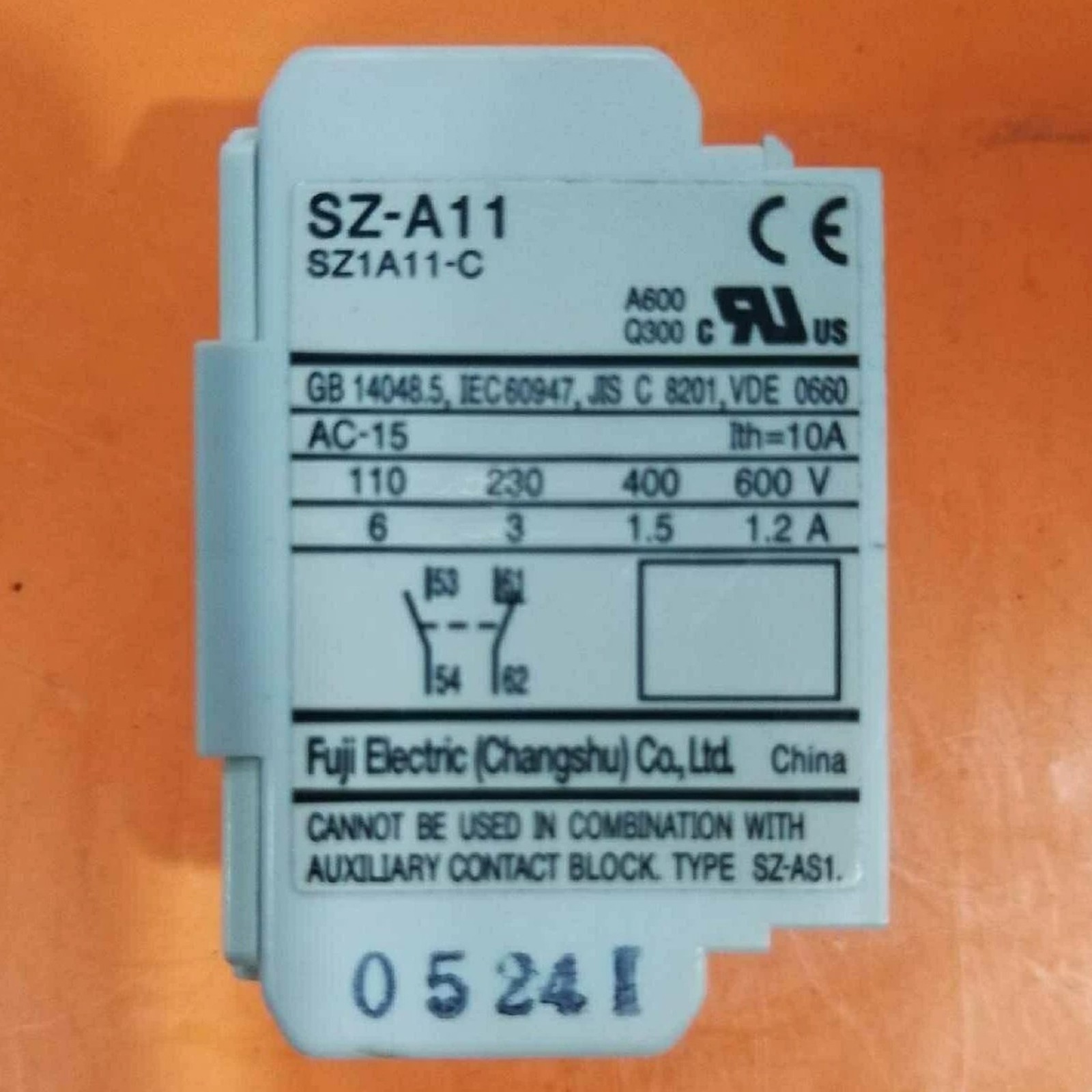 1PC New Fuji SZ-A11 SZ1A11-C Auxiliary Contactor Free ship #YP1