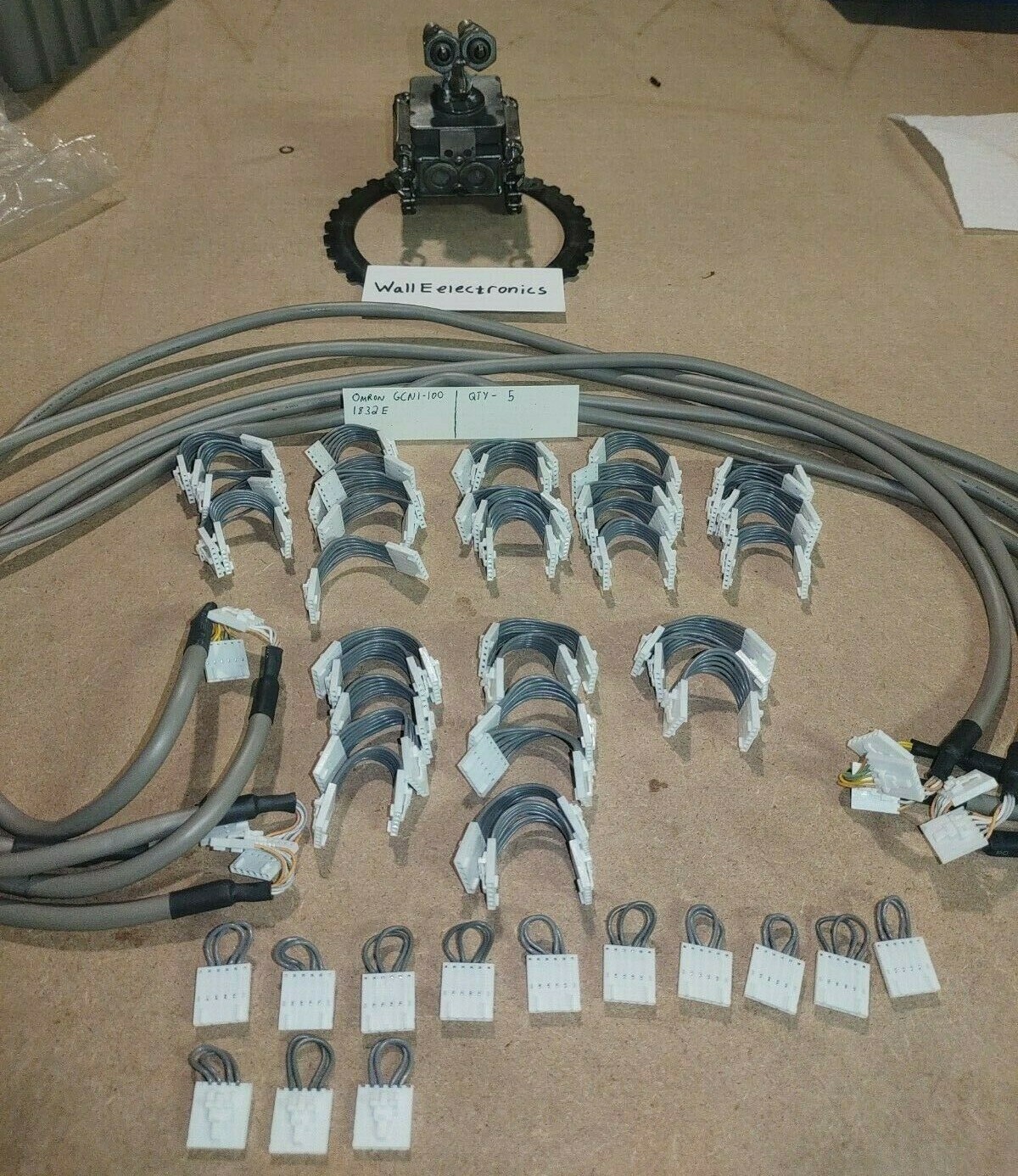 5x Omron GCN1-100 Cable + 39 Connectors + 13 Loopback Plugs =SEE PIC==USED=