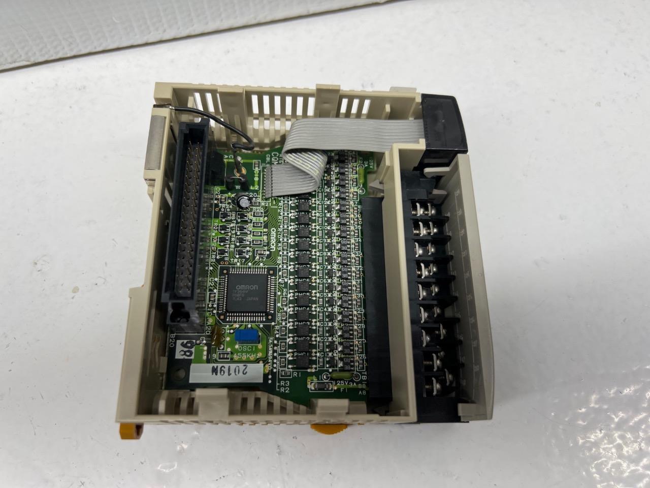 Omron CQM1-OD214 Output Unit Module 5-24VDC 0.3A/Point 4.8/Unit 16Points