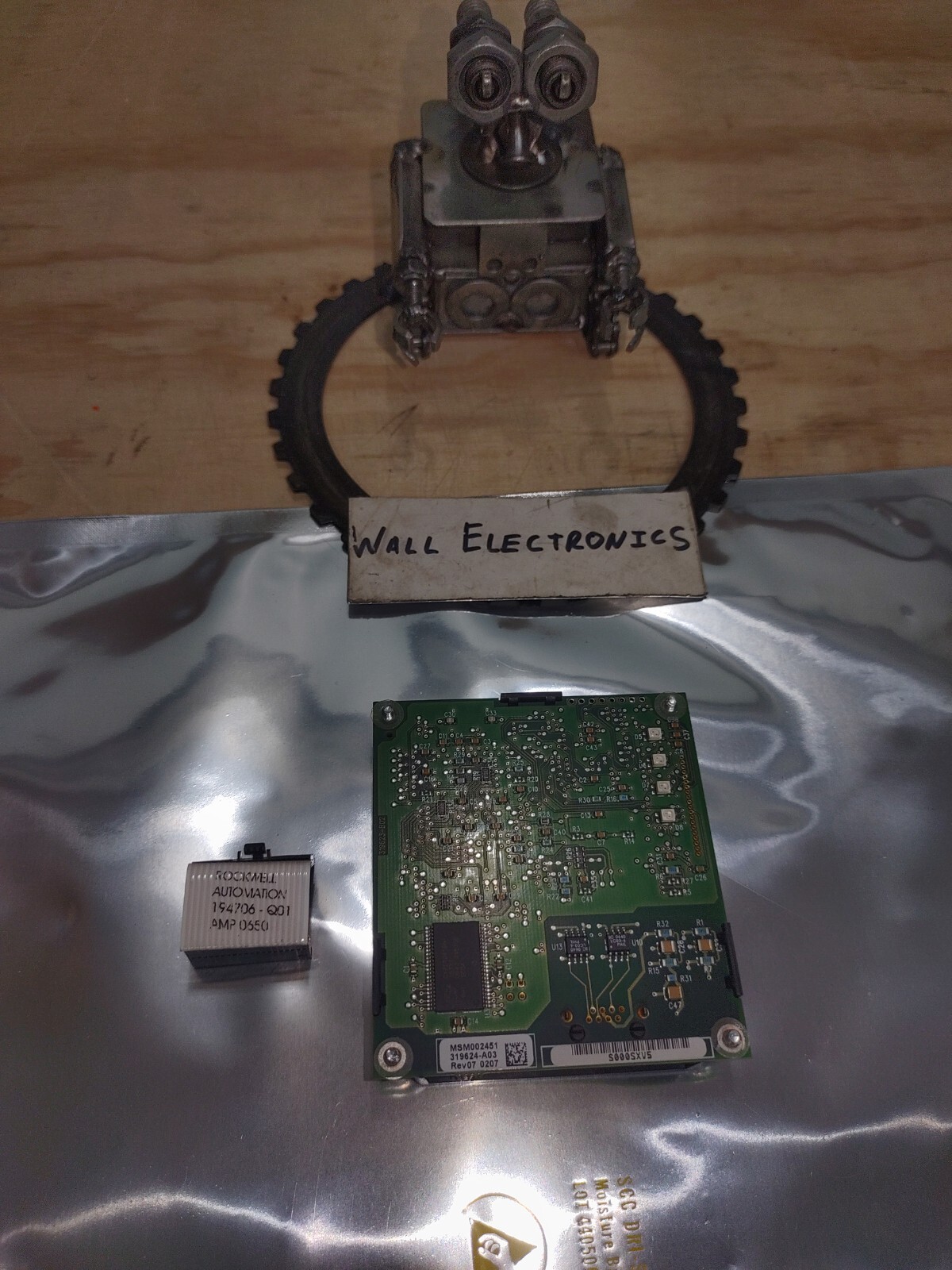 Allen Bradley 20-COMM-E Series B Ethernet/IP =Used= With 194706-Q01 Cable