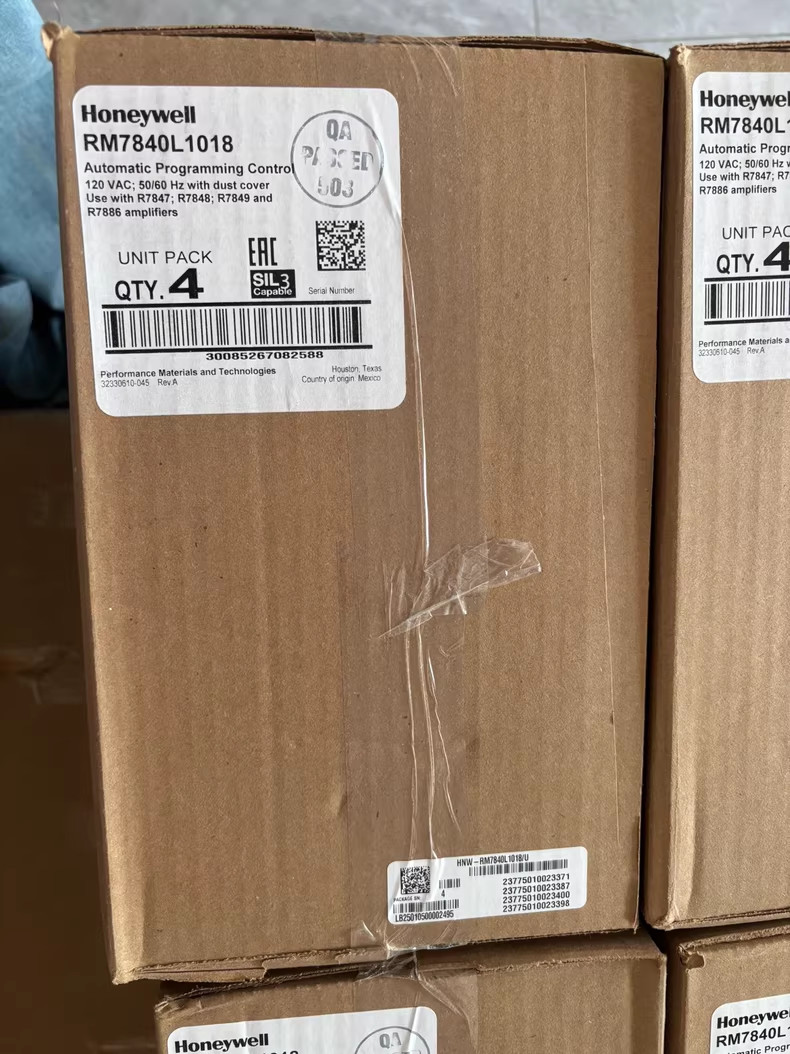 1PCS RM7840L1018 Burner Controller RM7840L1018