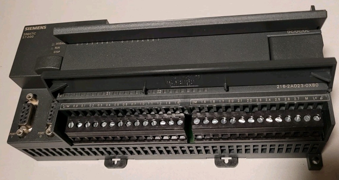 Siemens S7-200 PLC 6ES7-216-2AD23-OXBO New No Box