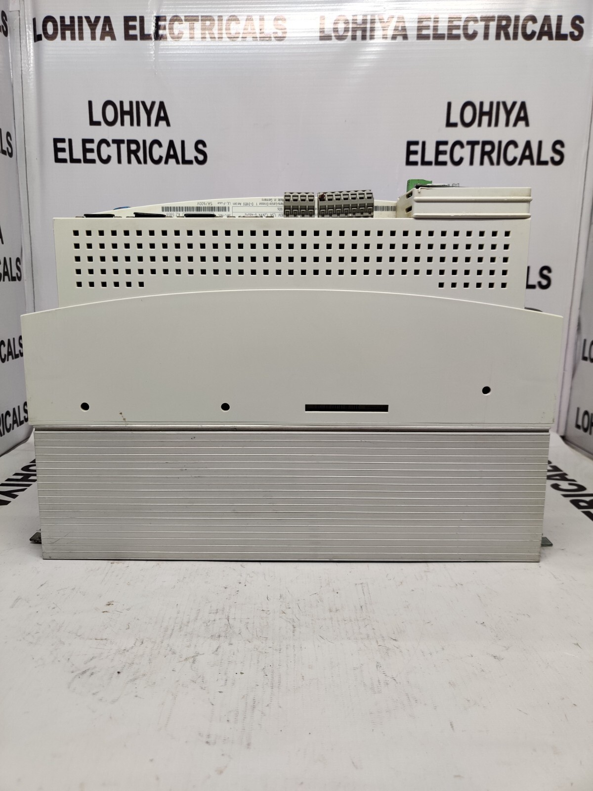 LENZE EVS9321-EP SERVO INVERTER ( USED CONDITION )
