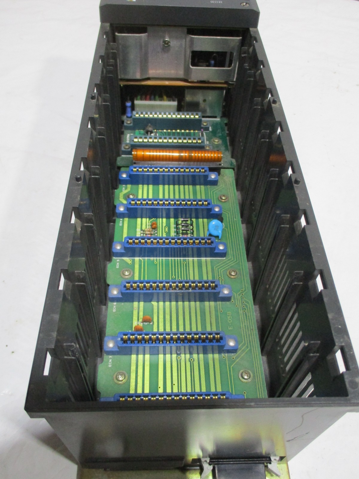 Automation Direct Koyo D3-08B Direct Logic 305 Main Chassis