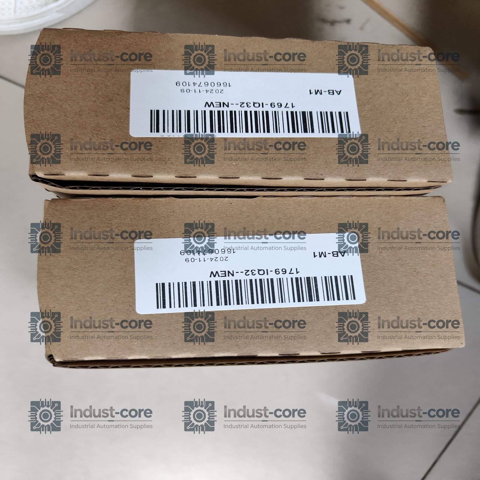 New 1769-IQ32 Free shipping