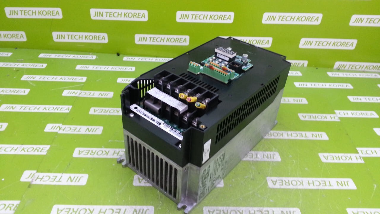 HITACHI WJ200-055LF Inverter Tested – Cosmetic Issue, See Photos