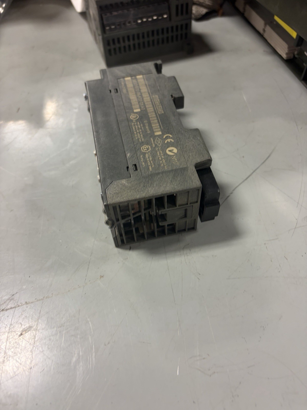SIEMENS 6ES7-972-0AA01-0XA0 RS 485-REPEATER MODULE USED