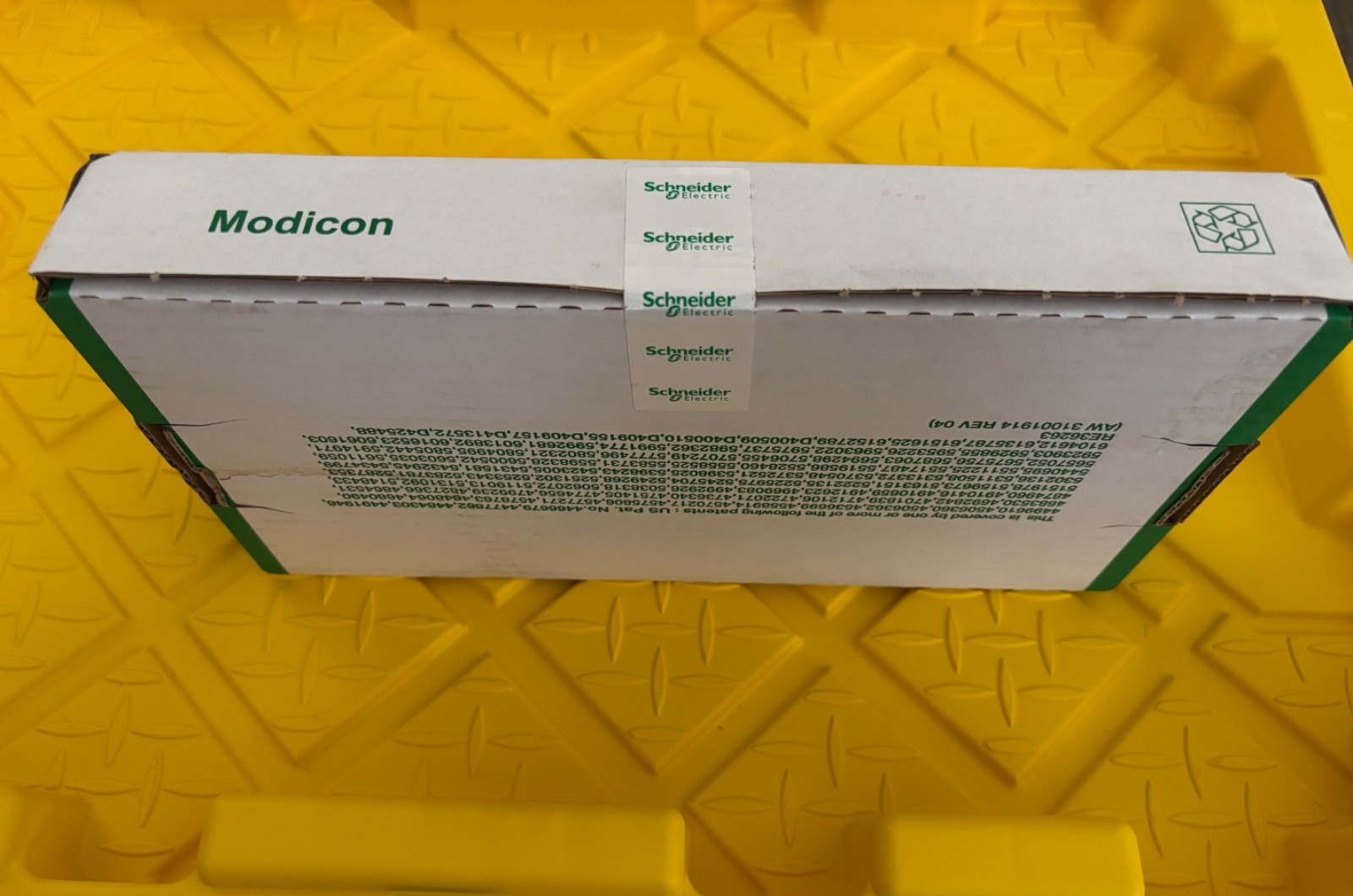 Schneider Electric Quantum 140CRA31200 Ethernet RIO Drop Adaptor New Sealed Box