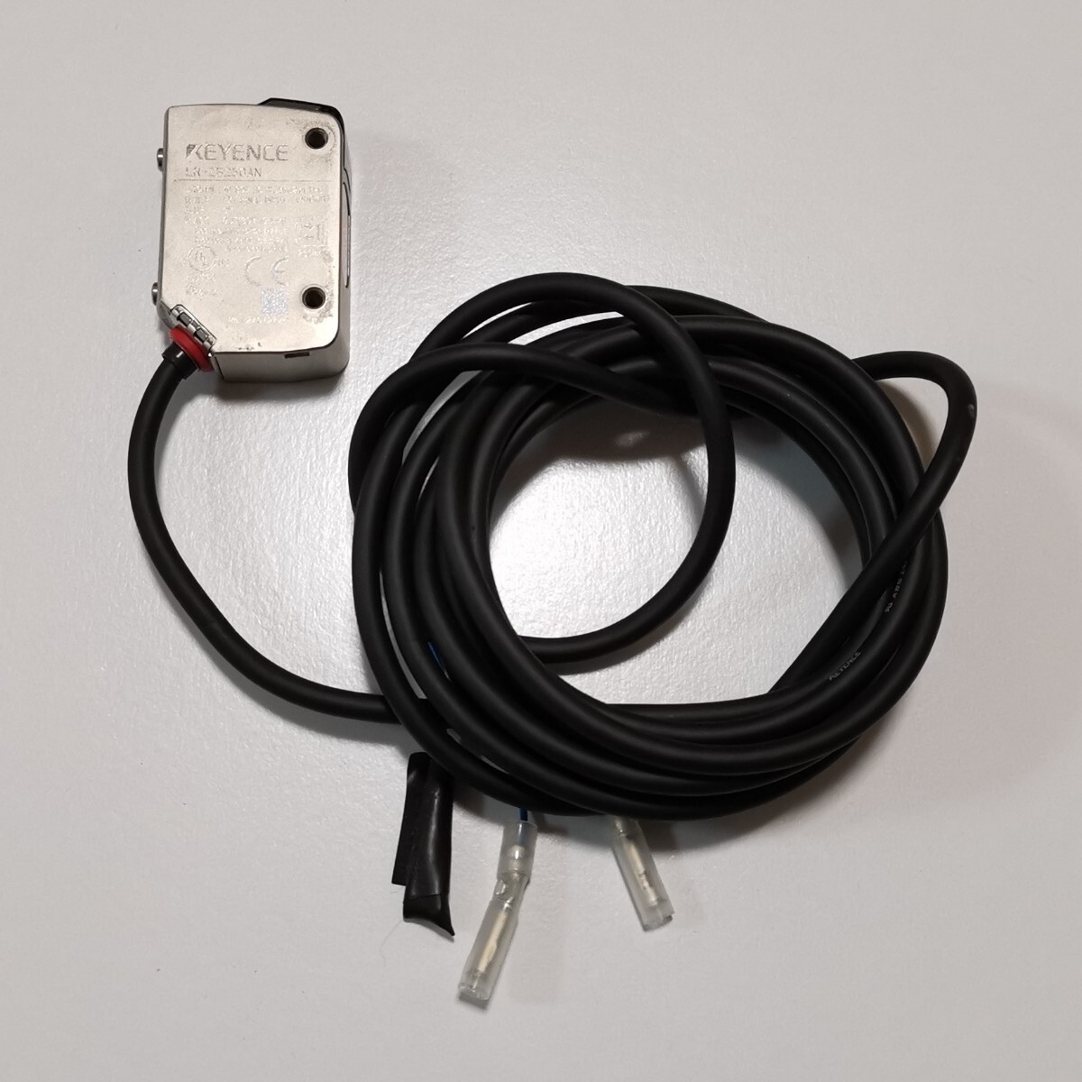 Used KEYENCE sensor LR-ZB250AN LRZB250AN CMOS Laser Sensor From Japan F/S