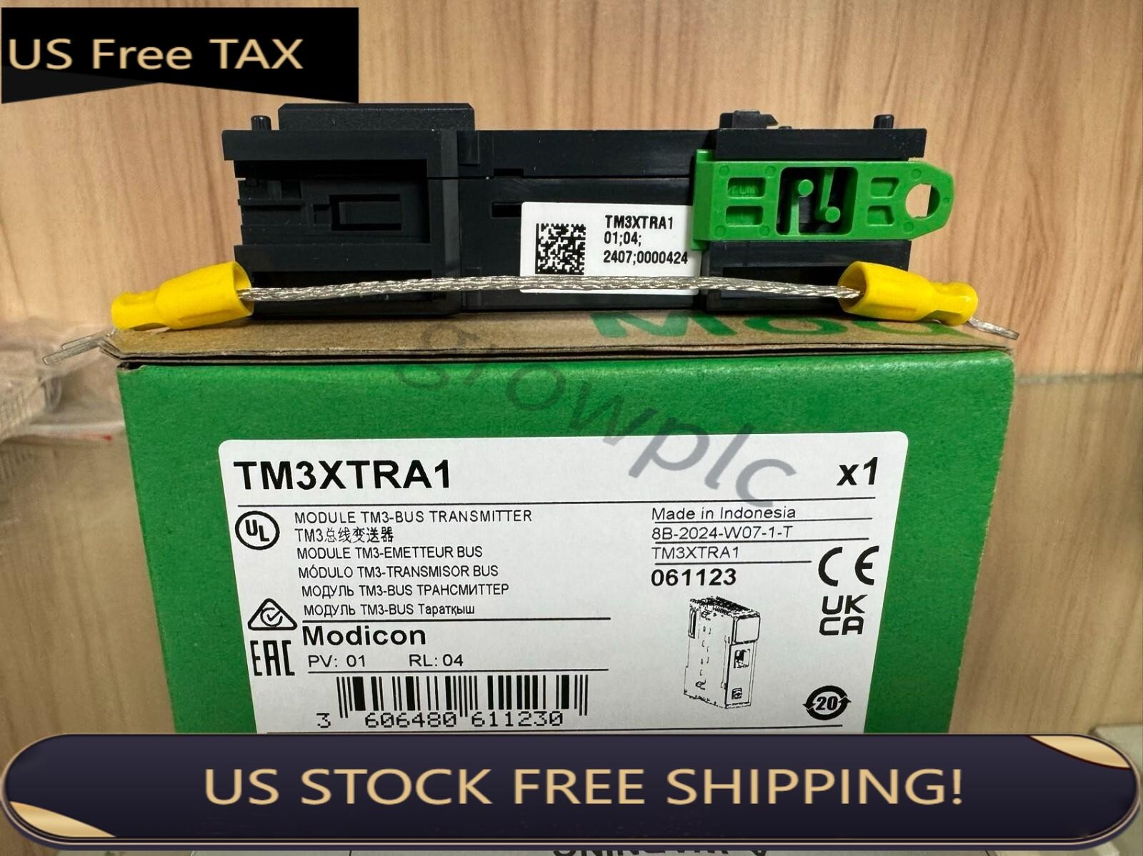 For NEW Schneider Programmable Logic Controller Module TM3XTRA1 With box