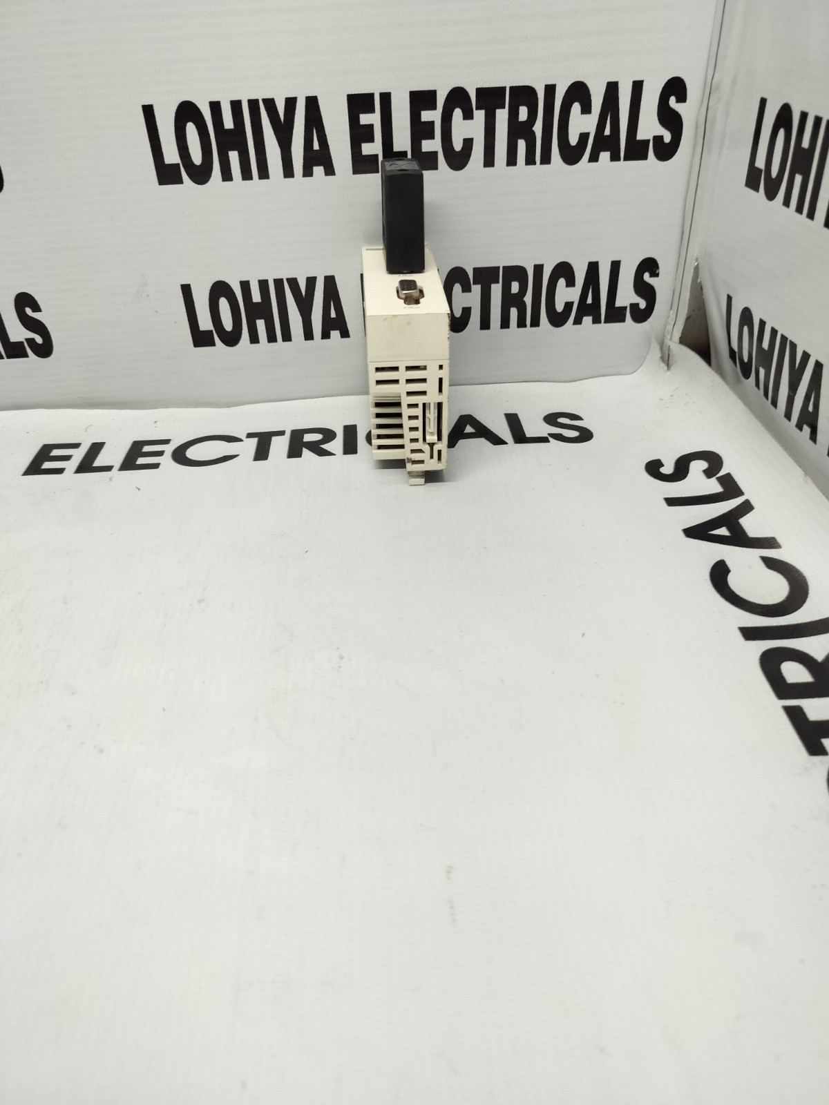 SCHNEIDER BMXXBE1000 BACKPLANE EXTENDER ( USED CONDITION )