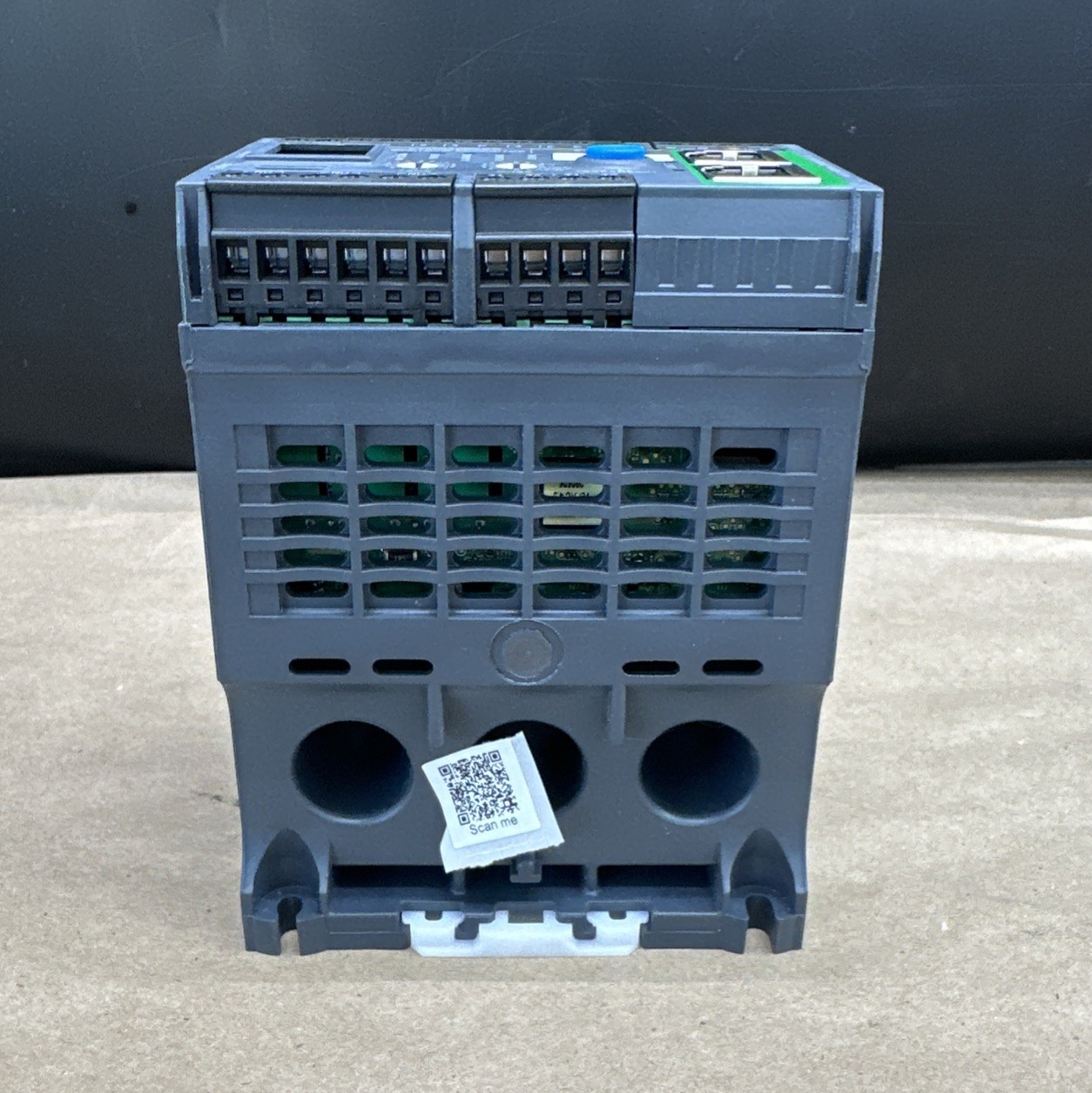 Schneider Electric LTMR100EBD Motor Management Controller TeSys T 940490 – NIB