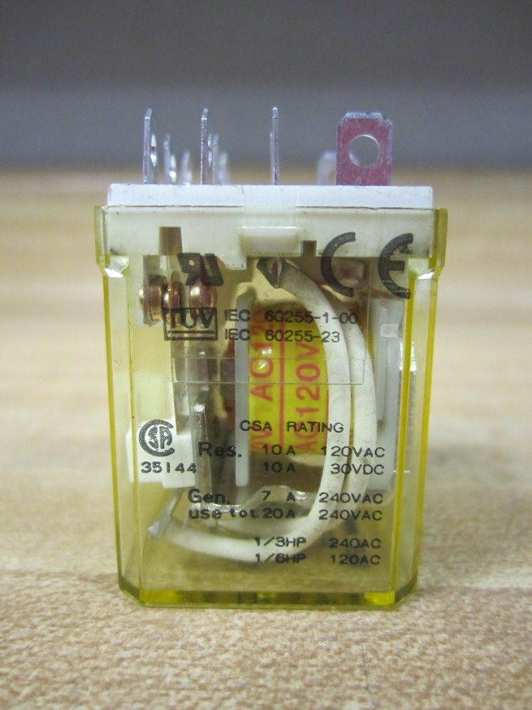 IDEC RH3B-U AC120V Ice Cube Relay RH3BUAC120V