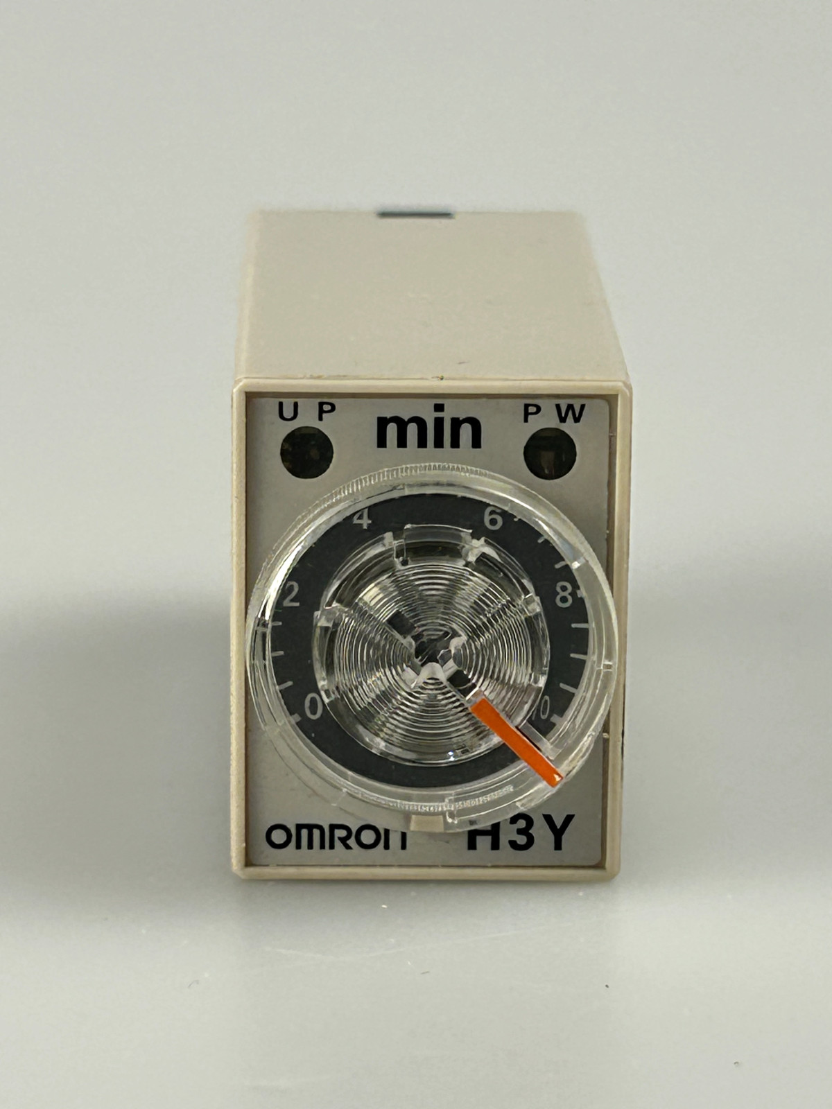 Omron H3Y-4 Time Delay Relay 0-10 Minutes 100-120VAC Coil 3A Resistive