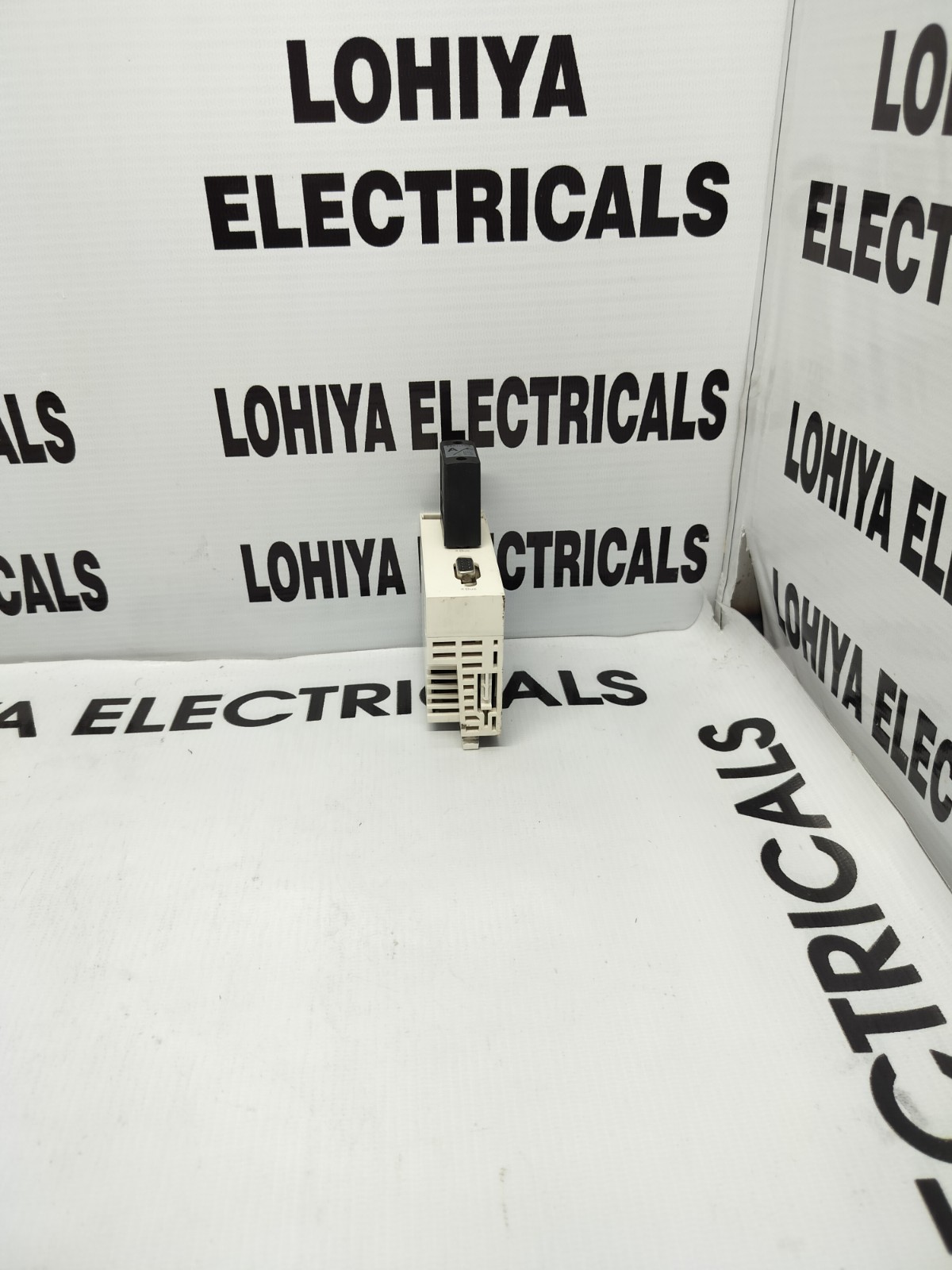 SCHNEIDER BMXXBE1000 BACKPLANE EXTENDER ( USED CONDITION )