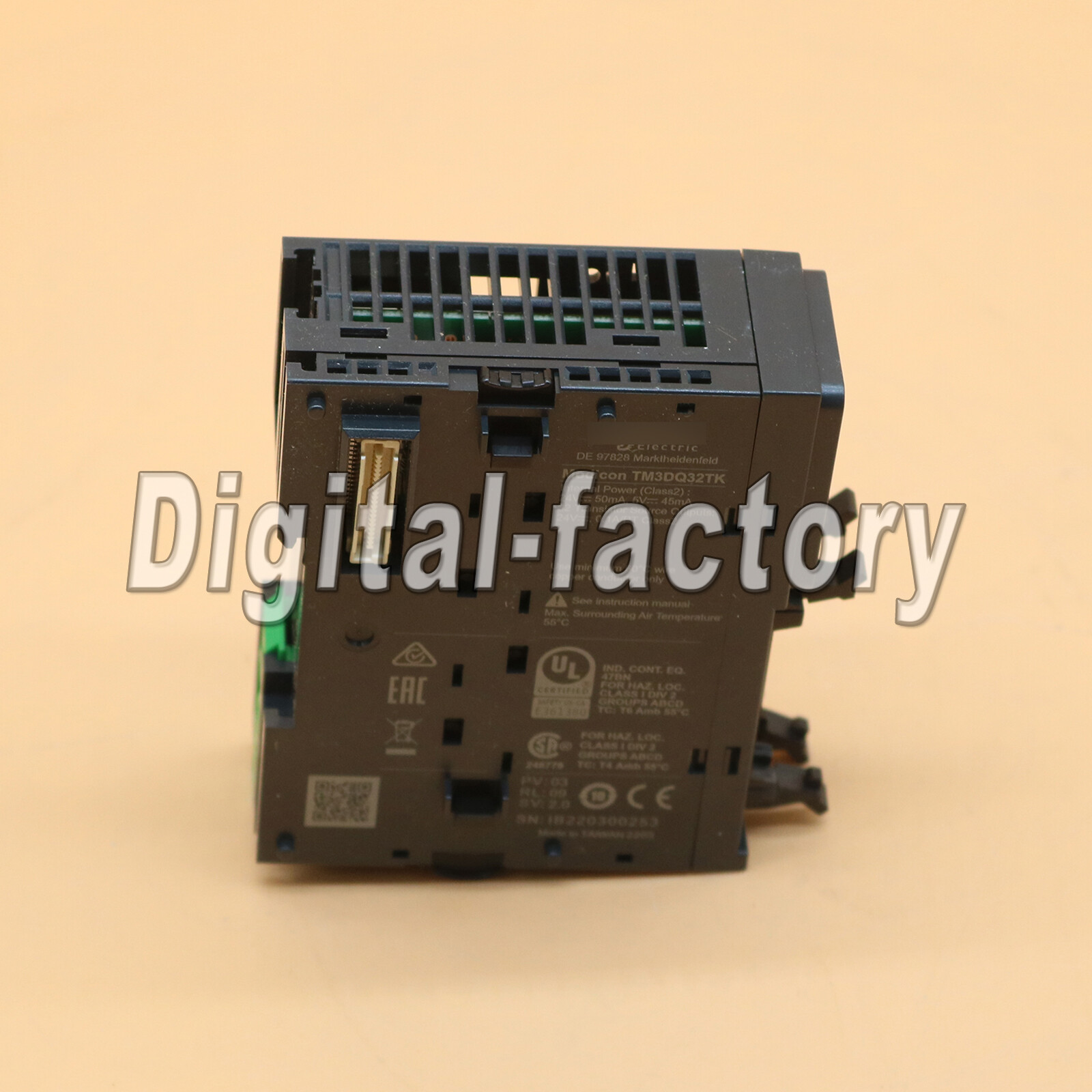1pc new Schneider TM3DQ32TK PLC programmable controller Free shipping