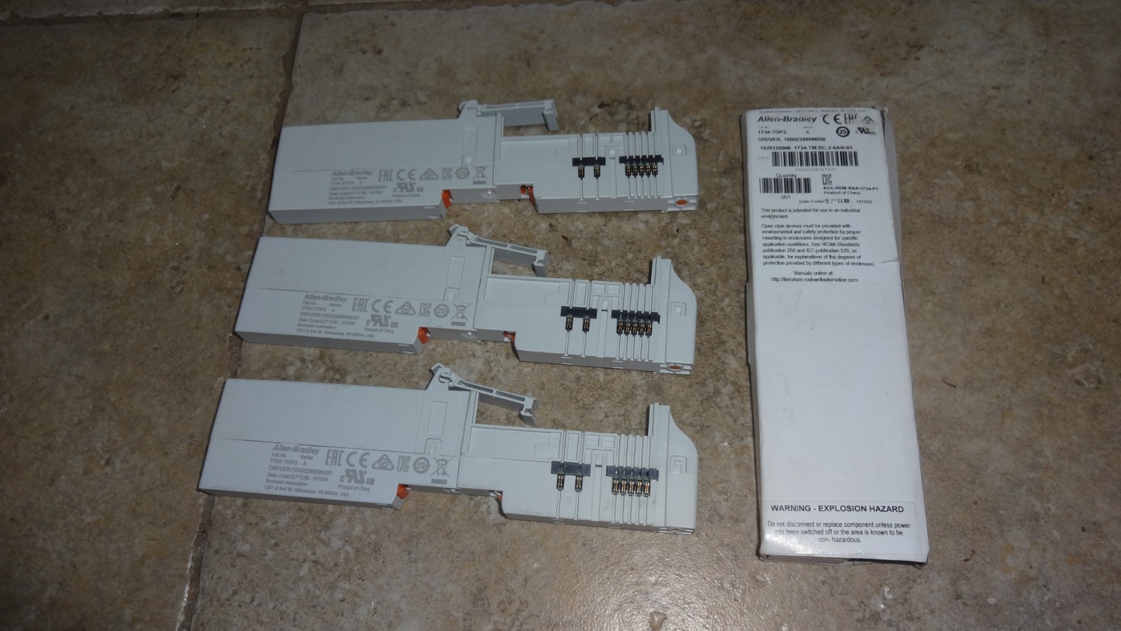 Lot of 4 Allen-Bradley 1734-TOP Terminal Base 1734TOP3 12PT Screw Clamp 8A