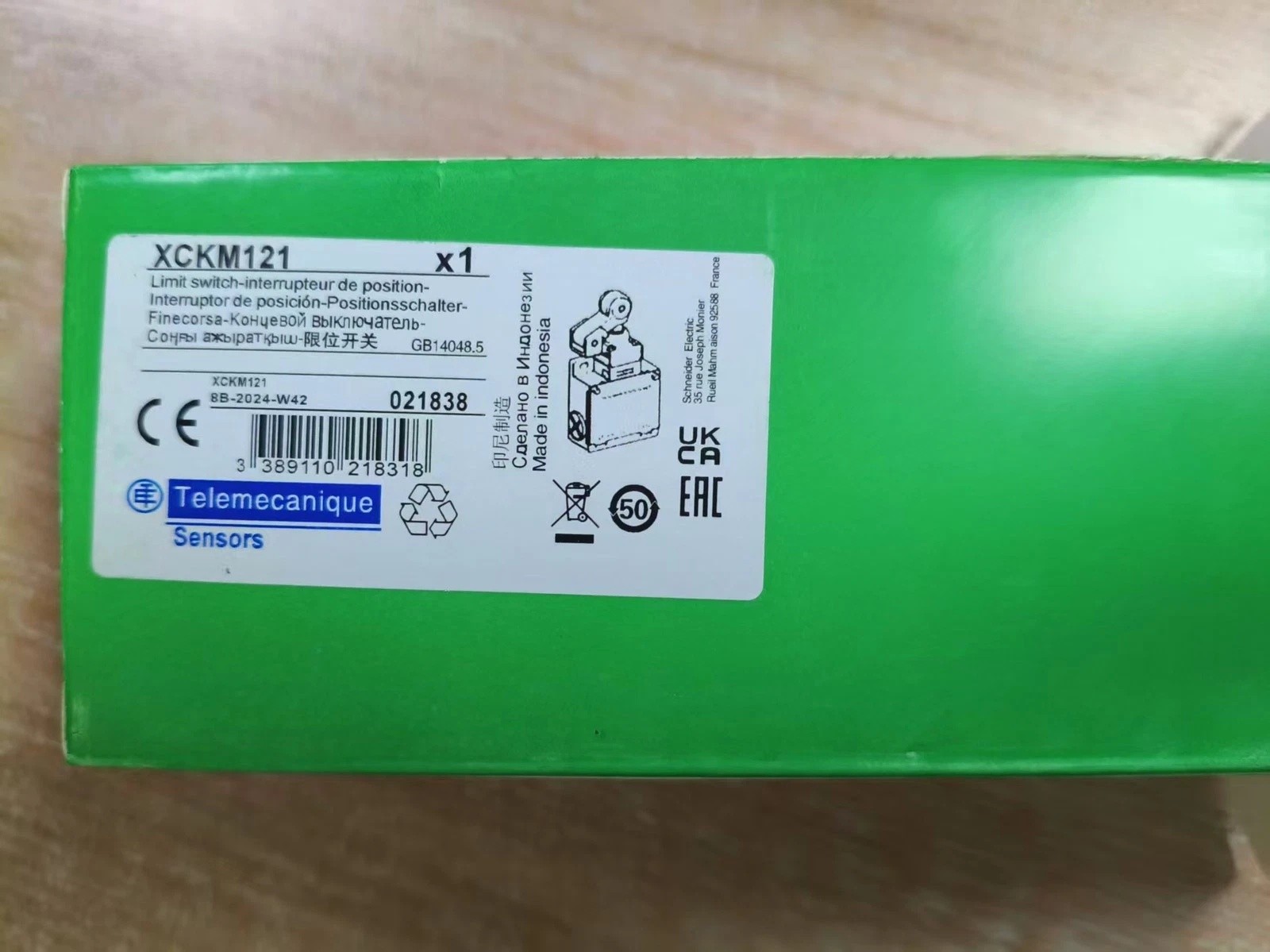 XCK-M121 1PC New Schneider XCK-M121 Limit Switch FAST SHIPPING