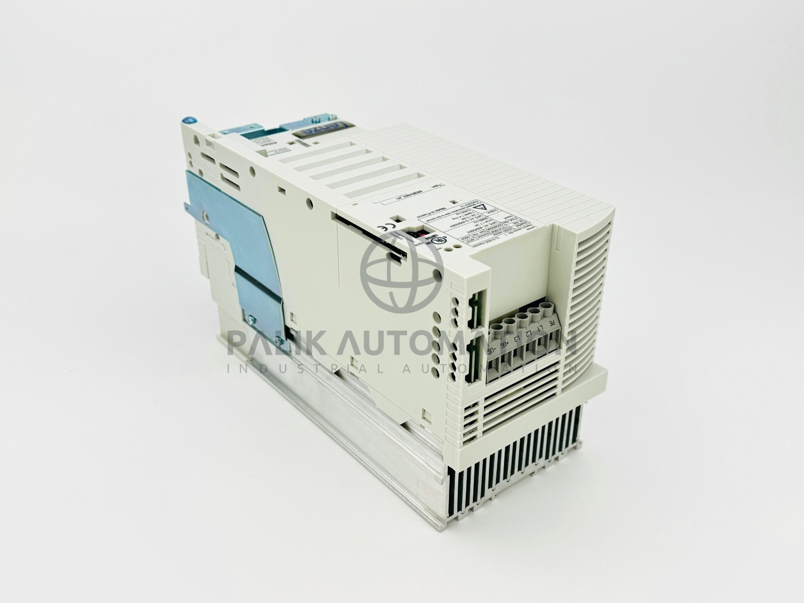 LENZE E82EV302K4C E82EV302_4C INVERTER 8200 SERIES 3.0kW 13141956 NEW