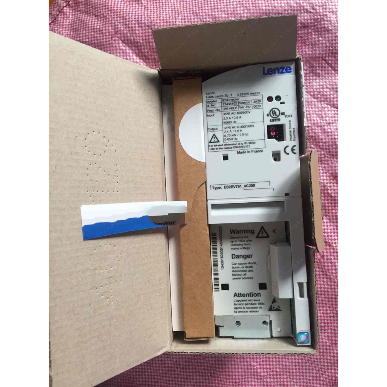 1PC New Lenze E82EV751K4C200 Inverter In Box E82EV751k4C200