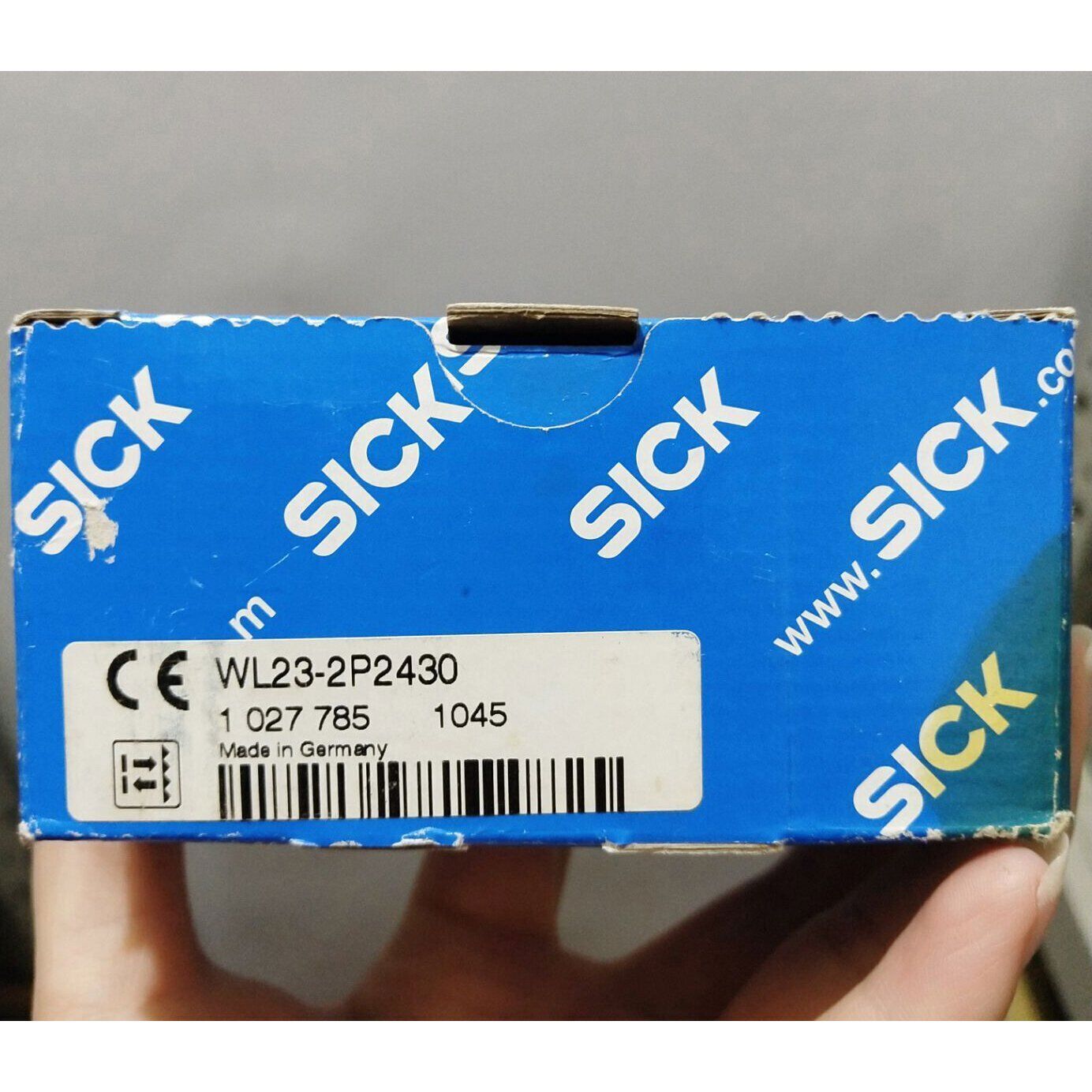 SICK WL23-2P2430 Photoelectric Sensor In Box 1PC New WL232P2430