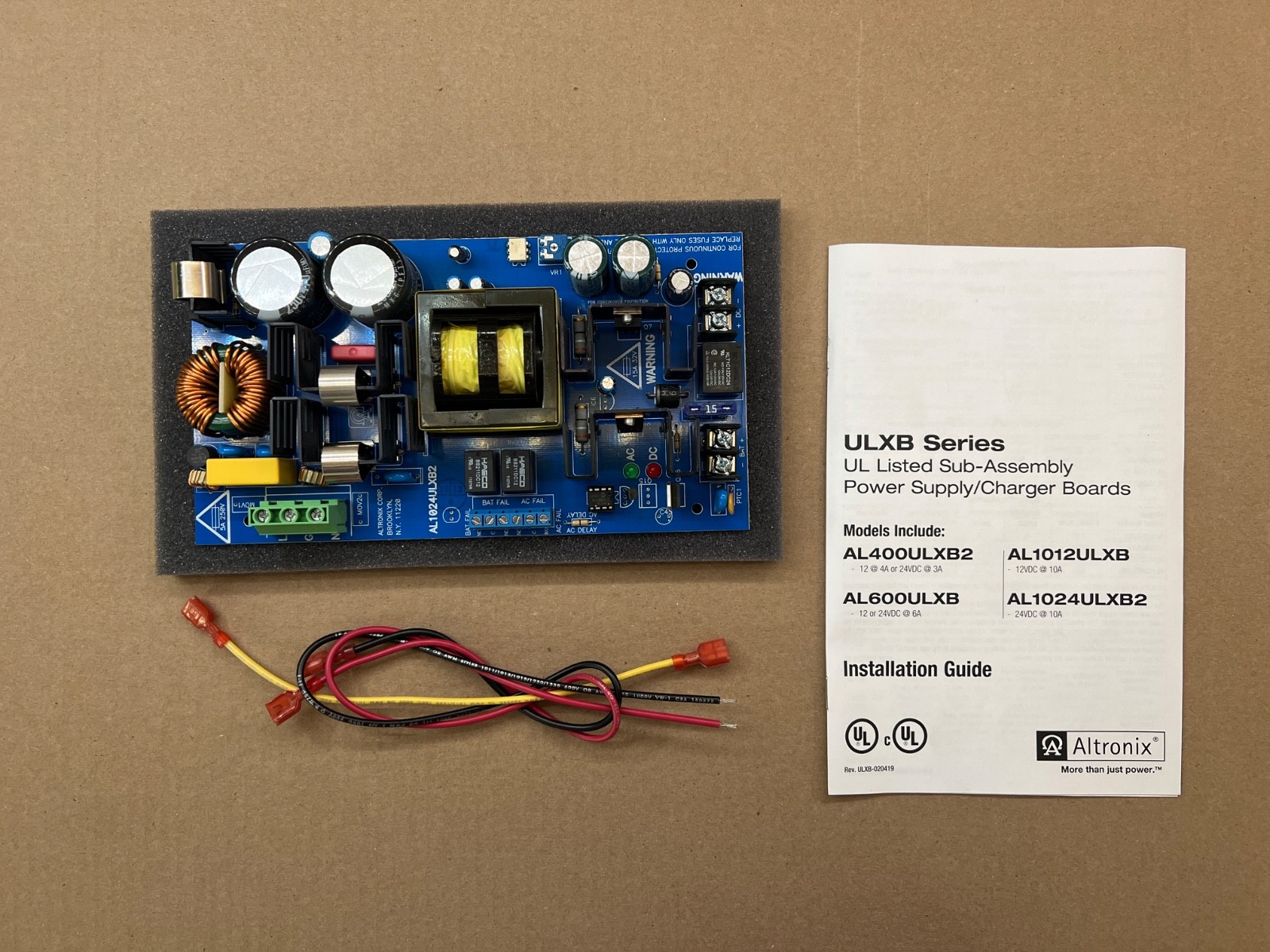 ALTRONIX 24VDC Output AL1024ULXB2 115 VAC Power Supply Charger
