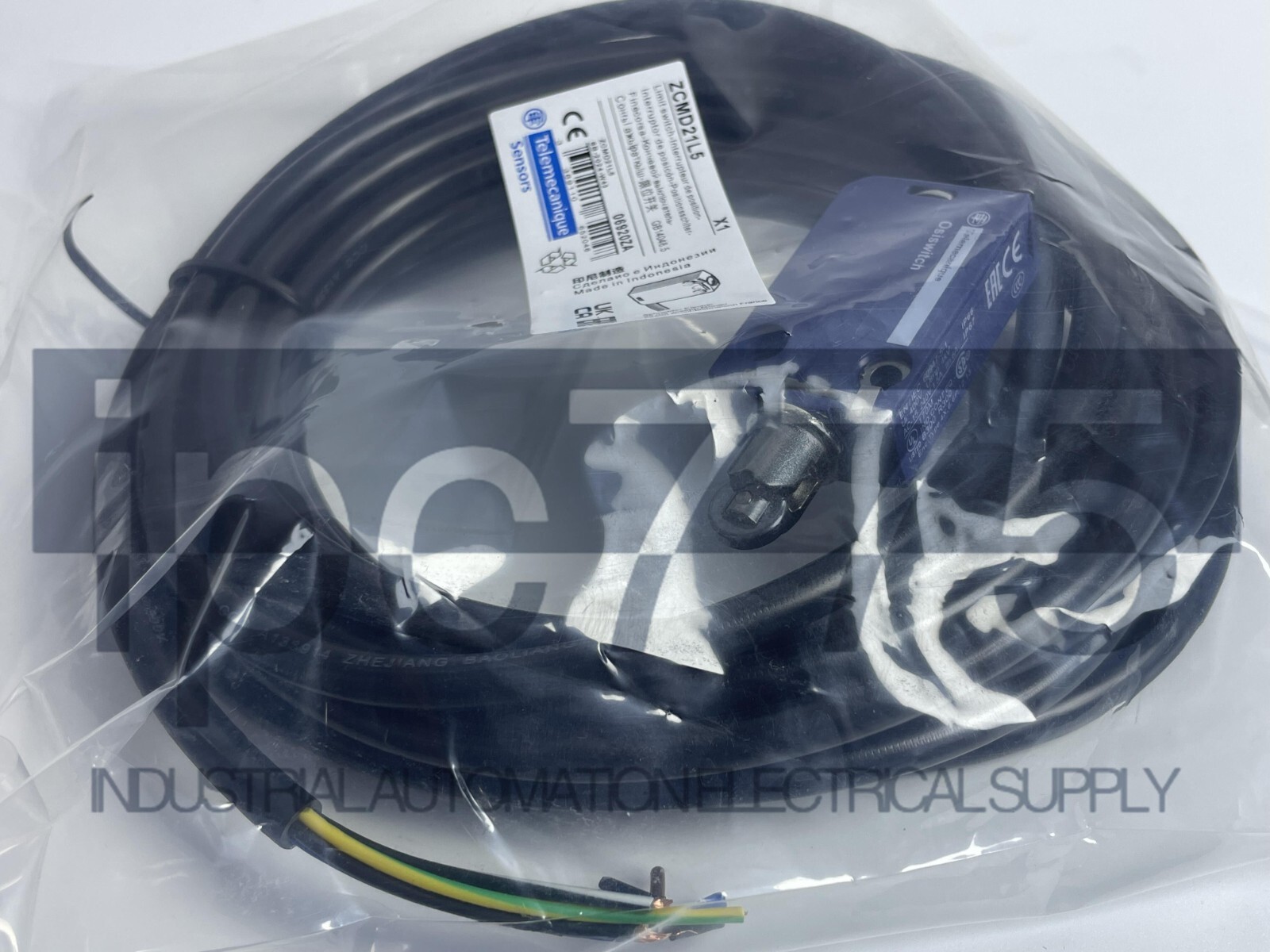 1 PCS NEW IN BOX Schneider Limit switch ZCMD21L5 ZCM-D21L5