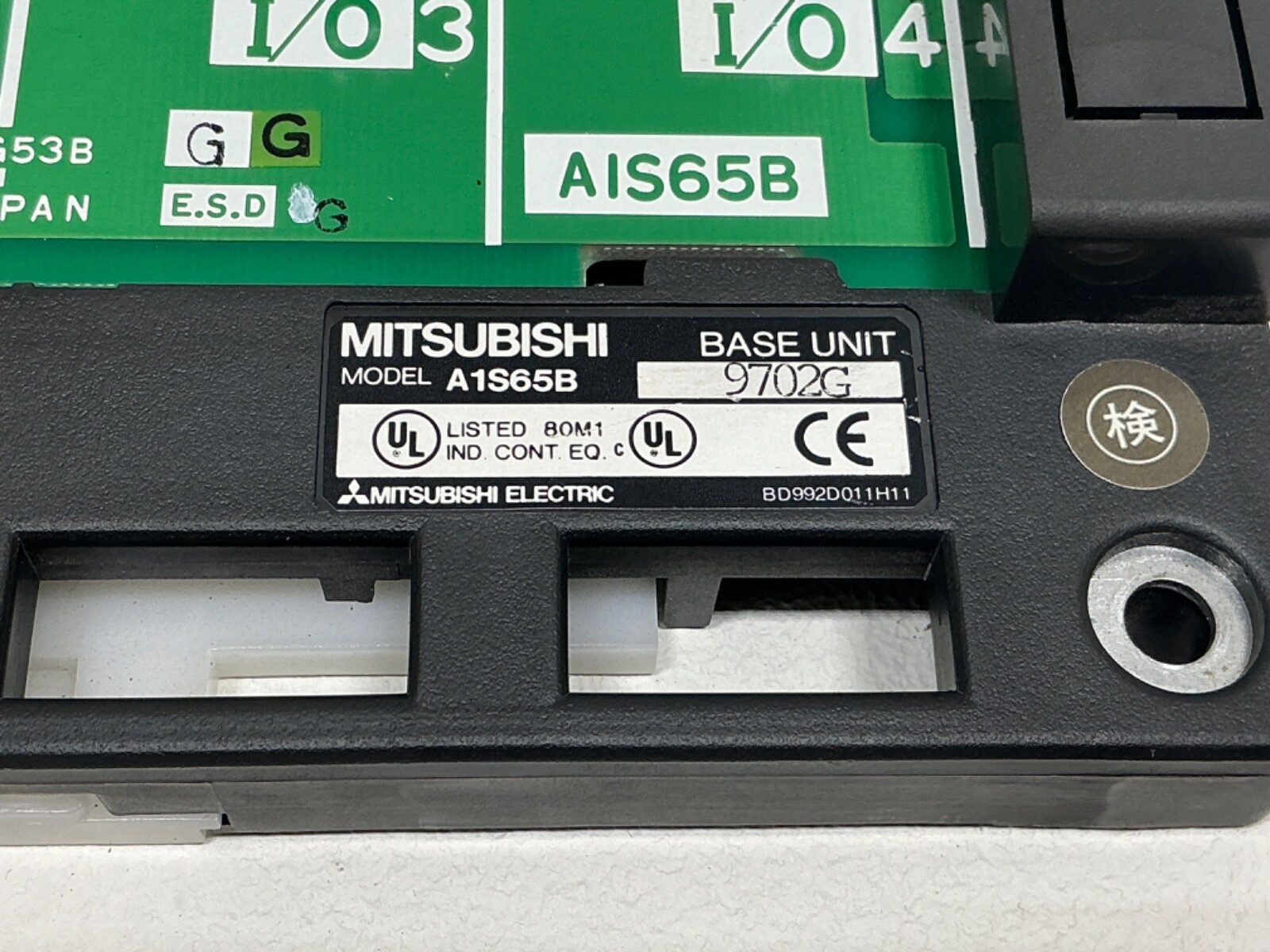MITSUBISHI A1S65B 5 SLOT BASE UNIT WITH A1S61P POWER SUPPLY A1SY10 OUTPUT MODULE