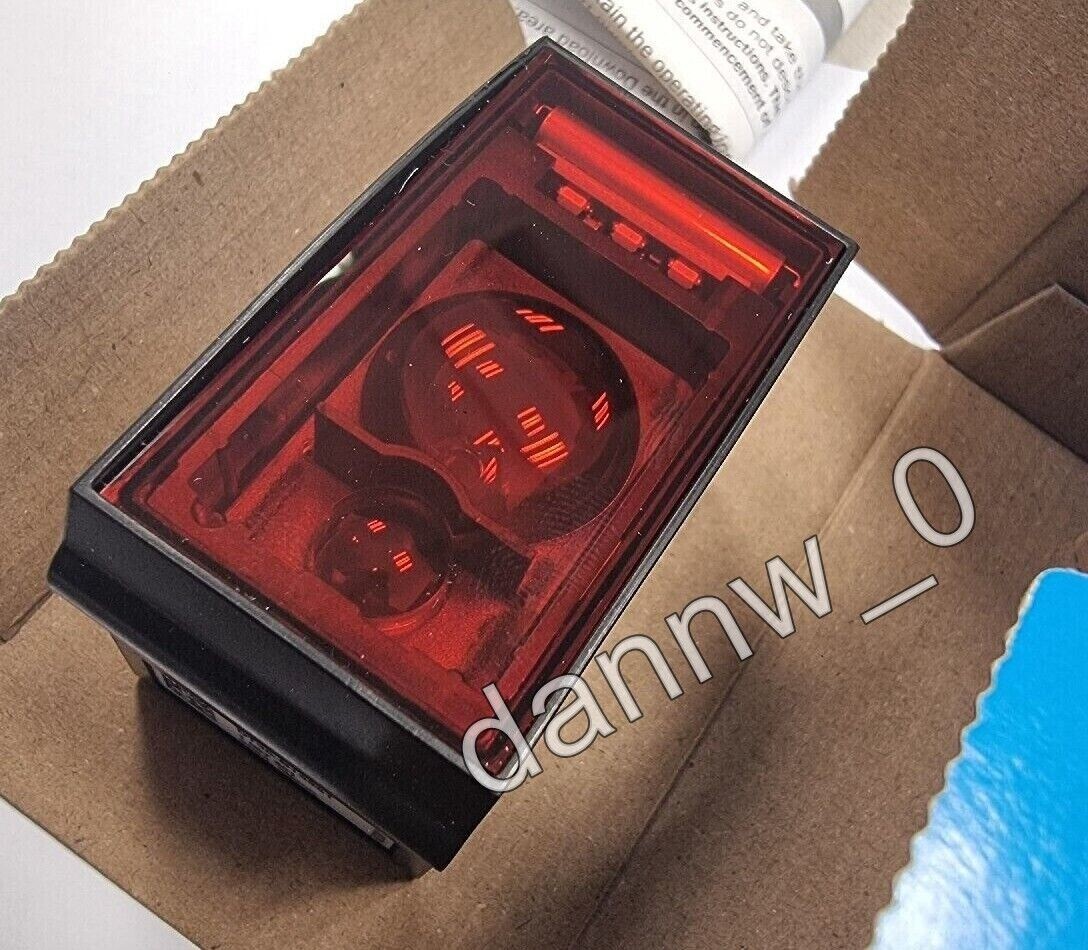 New In Box original SICK DT35-B15551 sensor