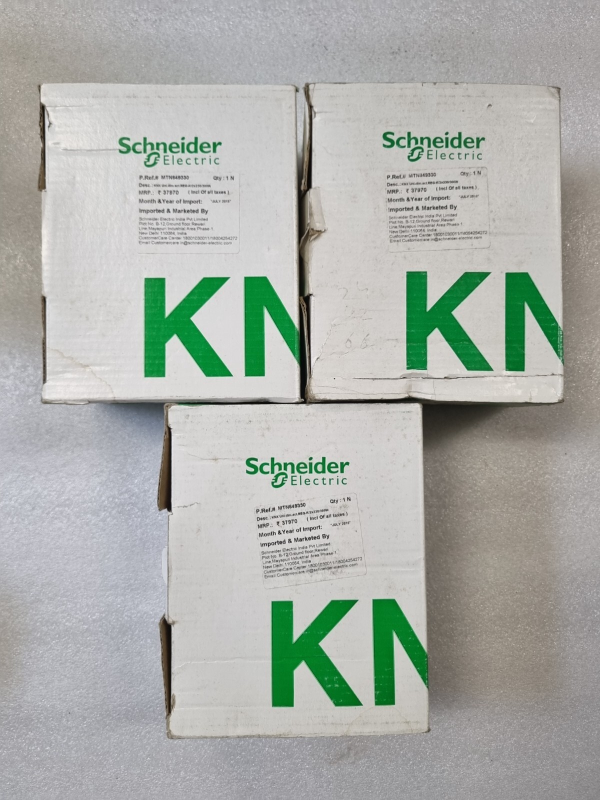 Schneider MTN649330 Universal dimming actuator REG-K/2×230/300W, SET OF 3