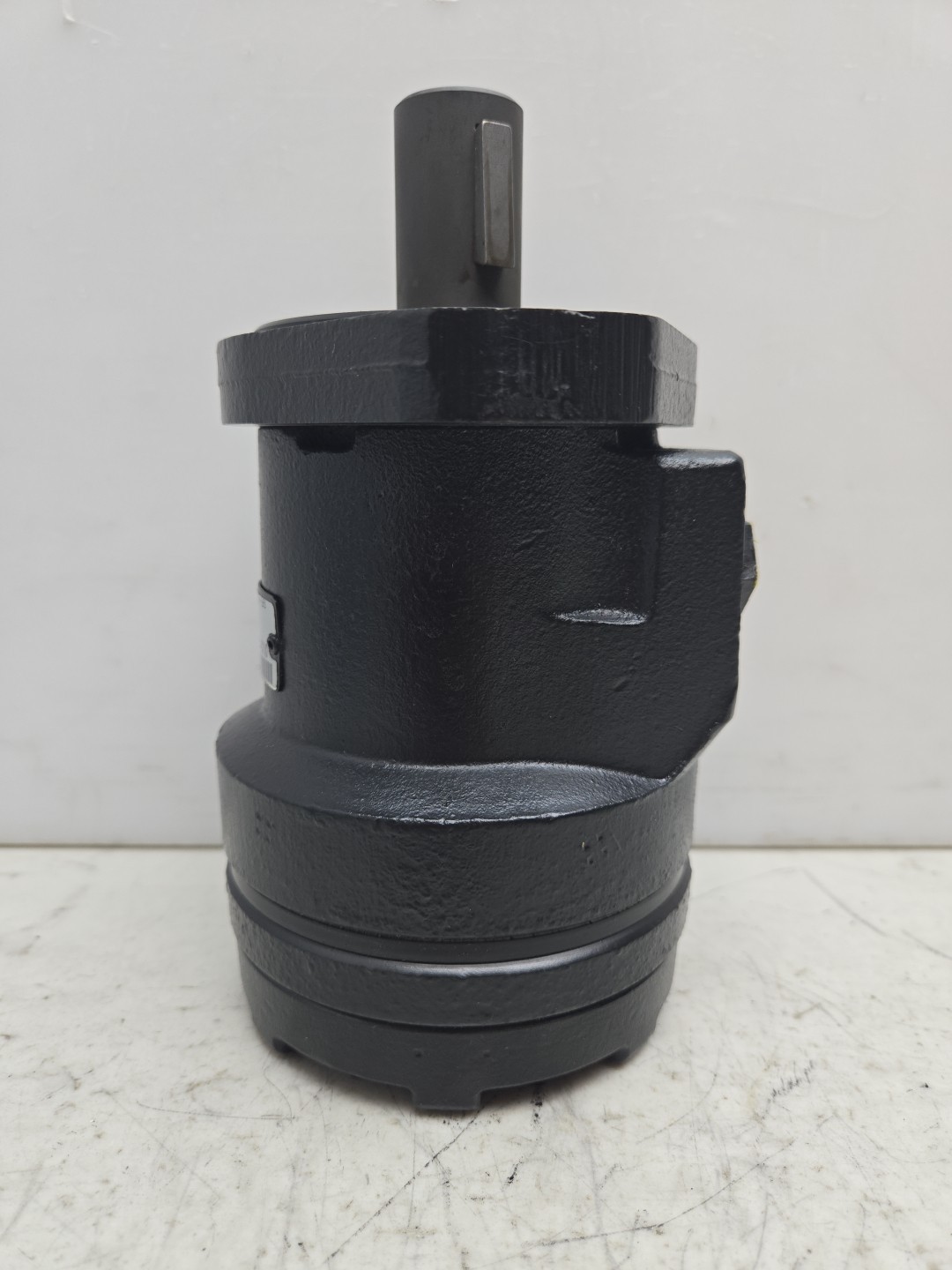 Eaton Char-Lynn 103-1035-010 Industrial Hydraulic Motor New See Pictures