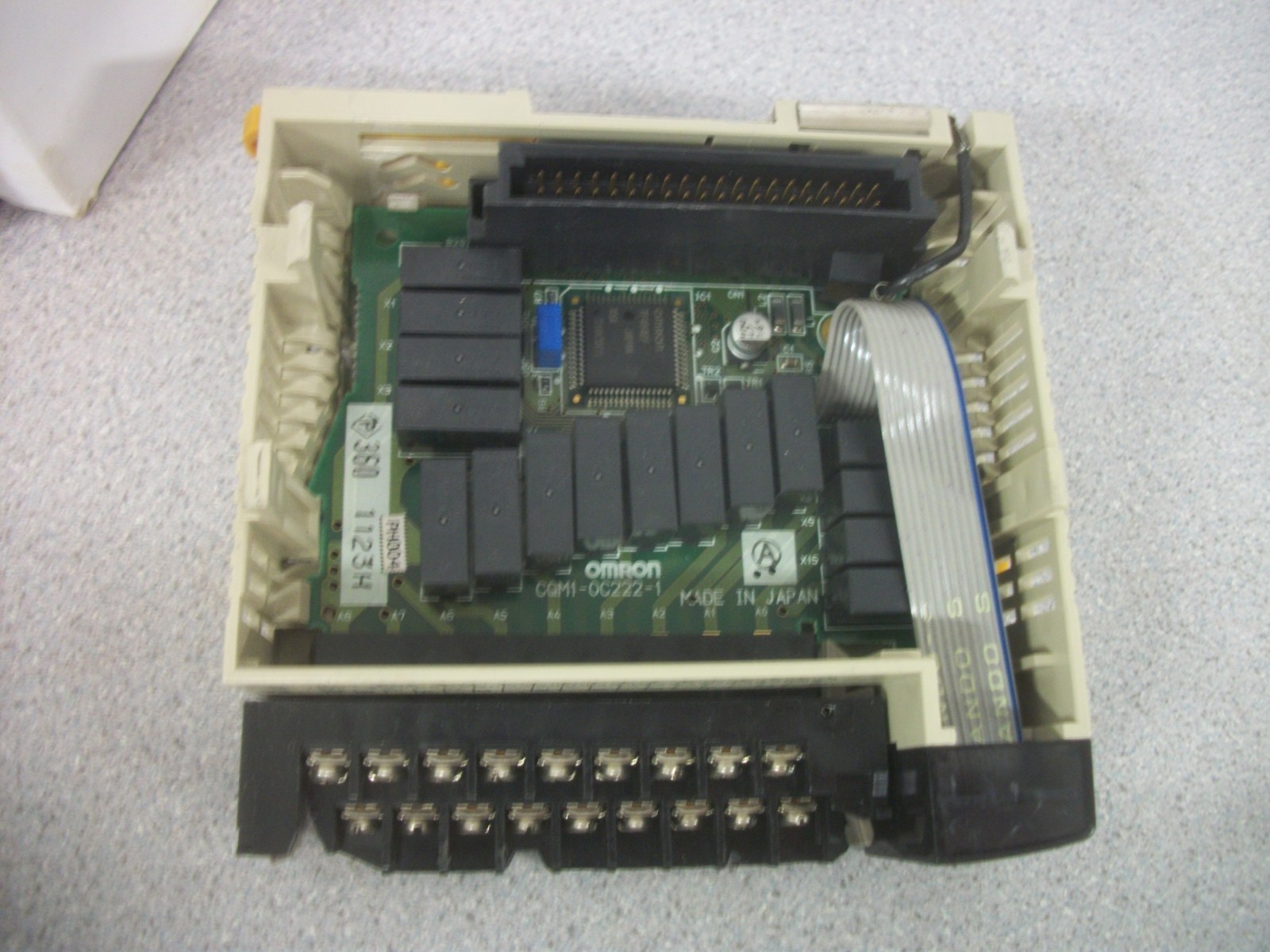 OMRON PLC OUTPUT UNIT CQM1-OC222 NIB