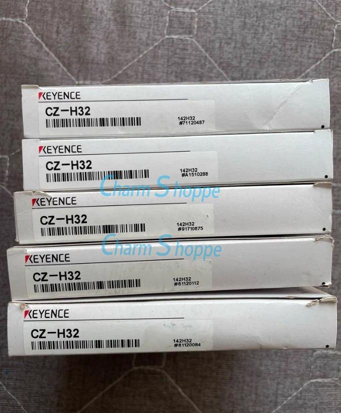 1PCS New CZ-H32 Laser Sensor CZH32 CZ H32 In Box Keyence Fast Shipping