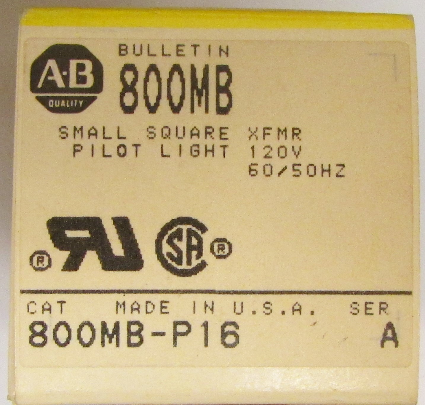 ALLEN BRADLEY 800MB P16 Small Square 120 V XFMR Pilot Light 800MB-P16