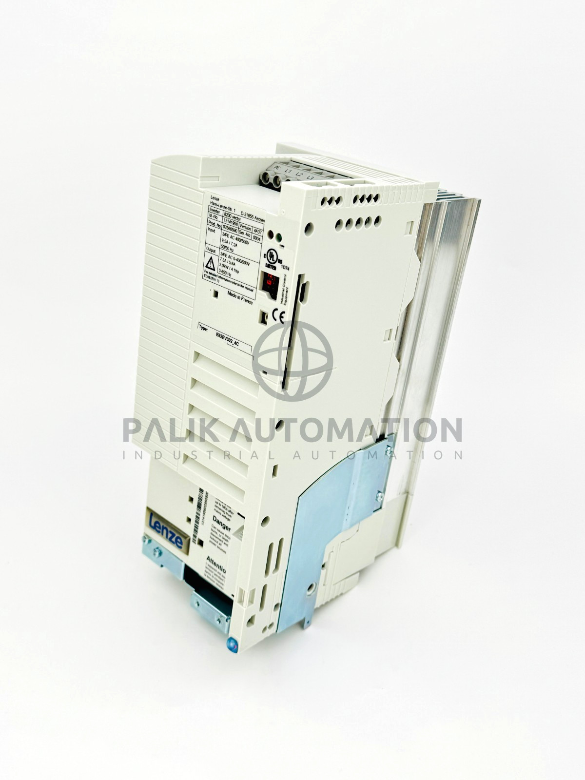 LENZE E82EV302K4C E82EV302_4C INVERTER 8200 SERIES 3.0kW 13141956 NEW